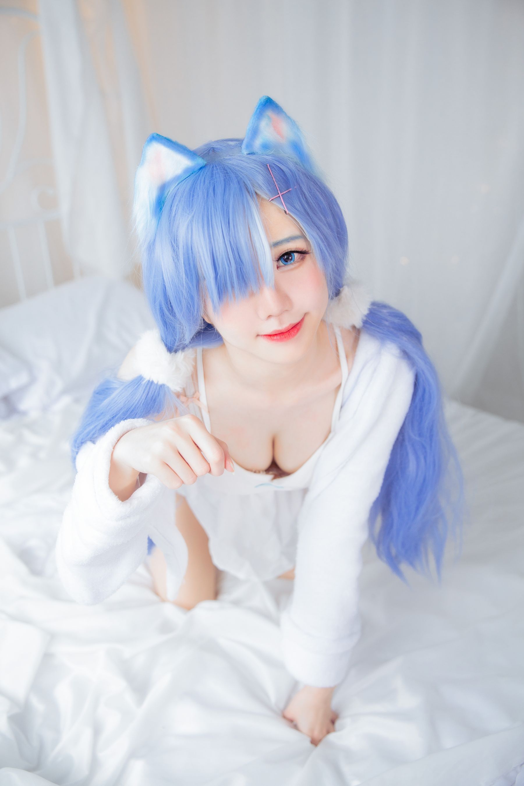 Sally Dorasnow - Rem White Kitty-图30