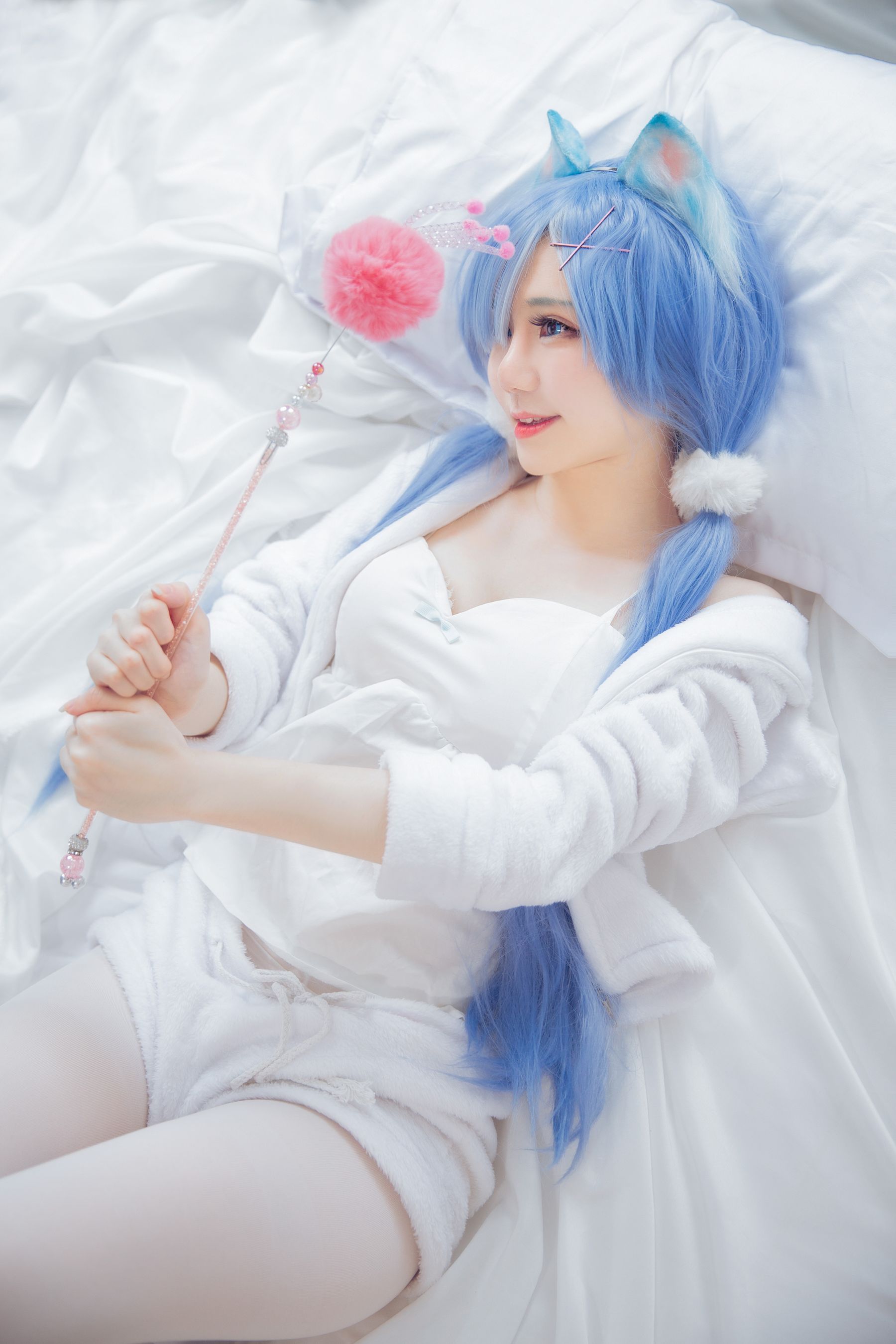 Sally Dorasnow - Rem White Kitty-图35