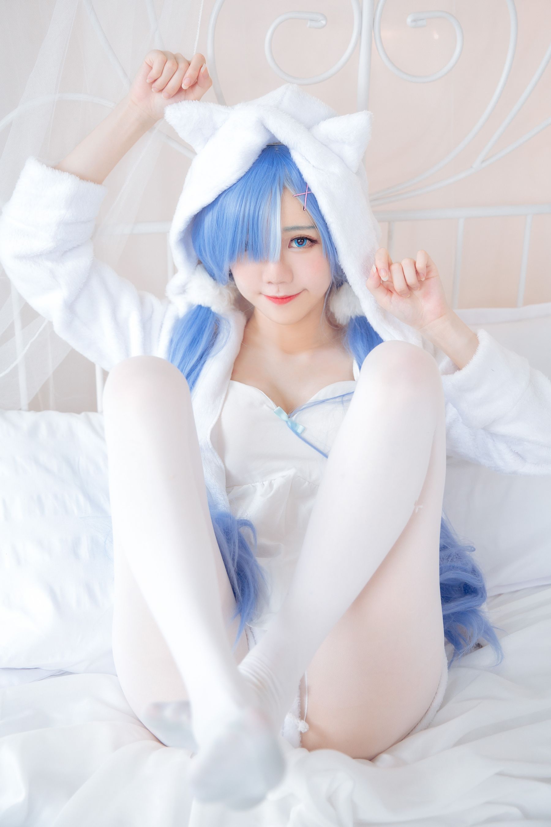 Sally Dorasnow - Rem White Kitty-图42