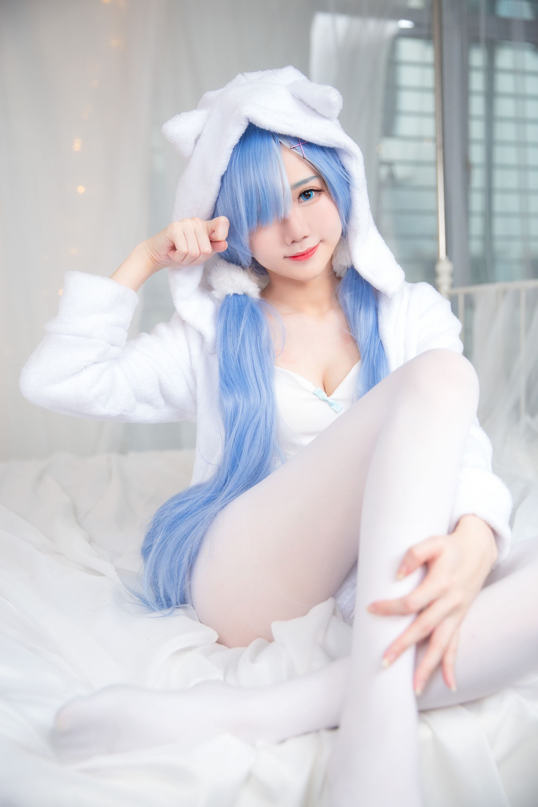 Sally Dorasnow - Rem White Kitty-图46