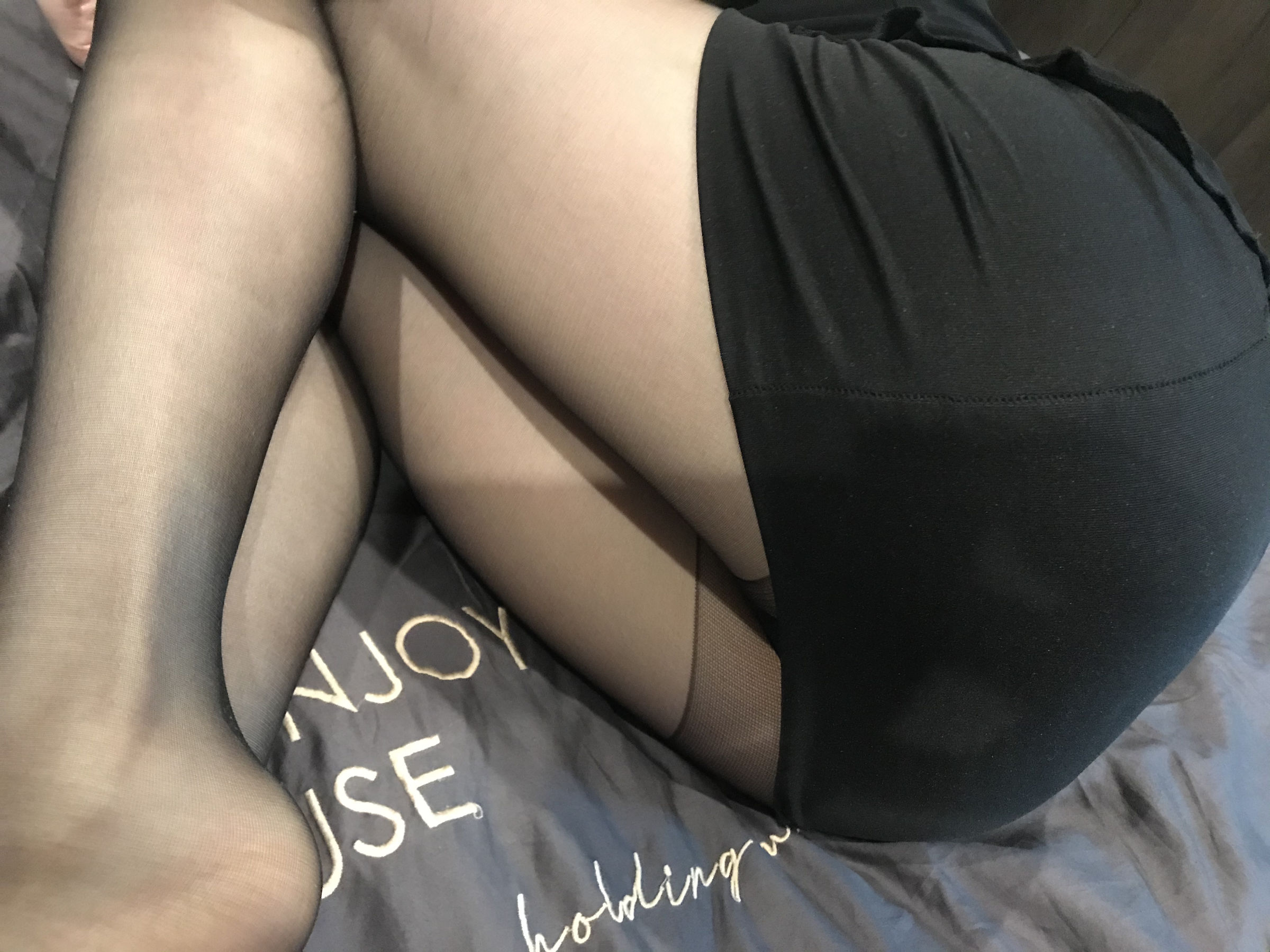 丝足博主麋鹿_Monroe 2020.03.02 皮裙肉丝-图37