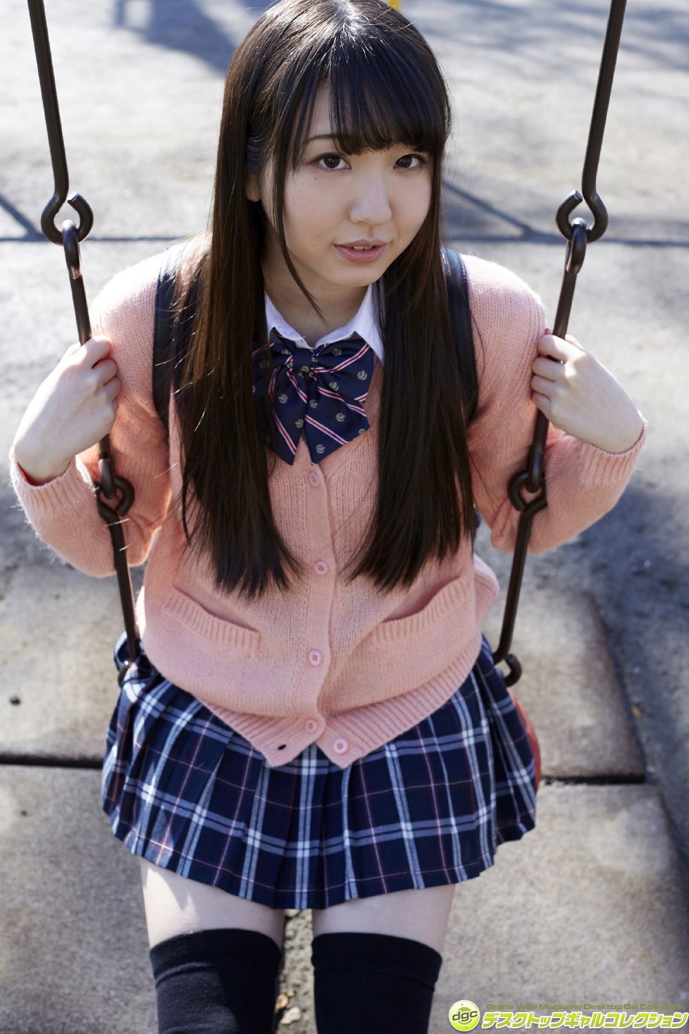 椎名香奈江《88cmのFカップと大きなヒップの豊満娘》  NO.1256-图0