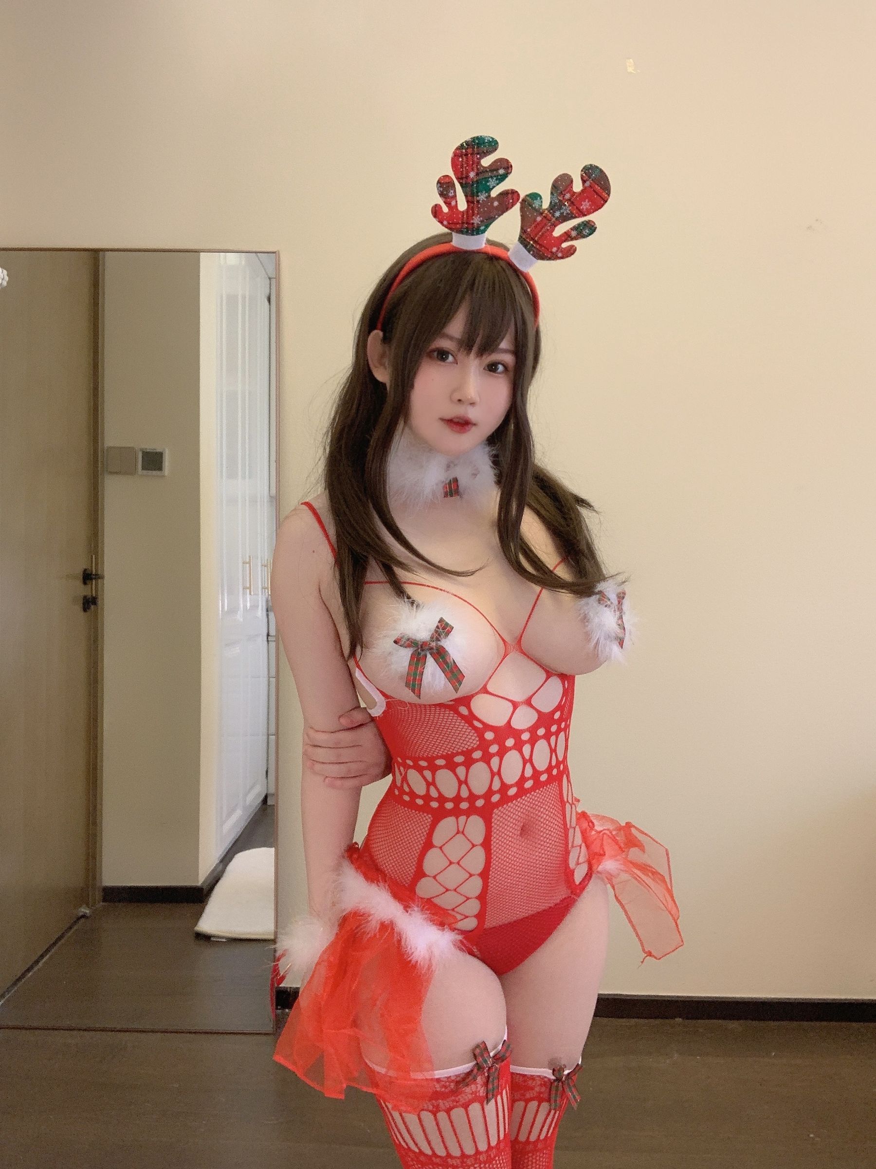 蜜桃少女是依酱呀 - 2021圣诞特辑-图37