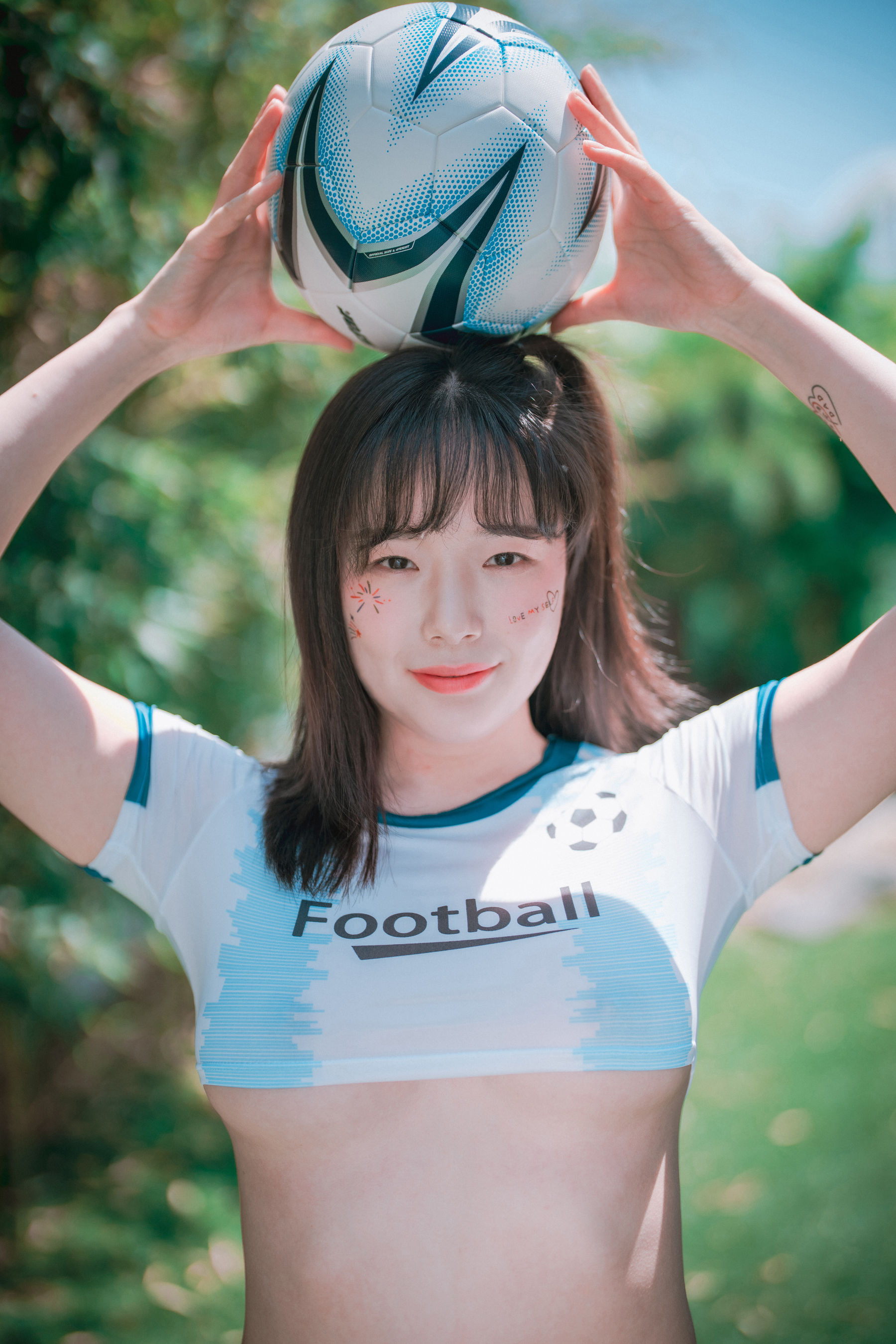 PIA - Football Star-图6