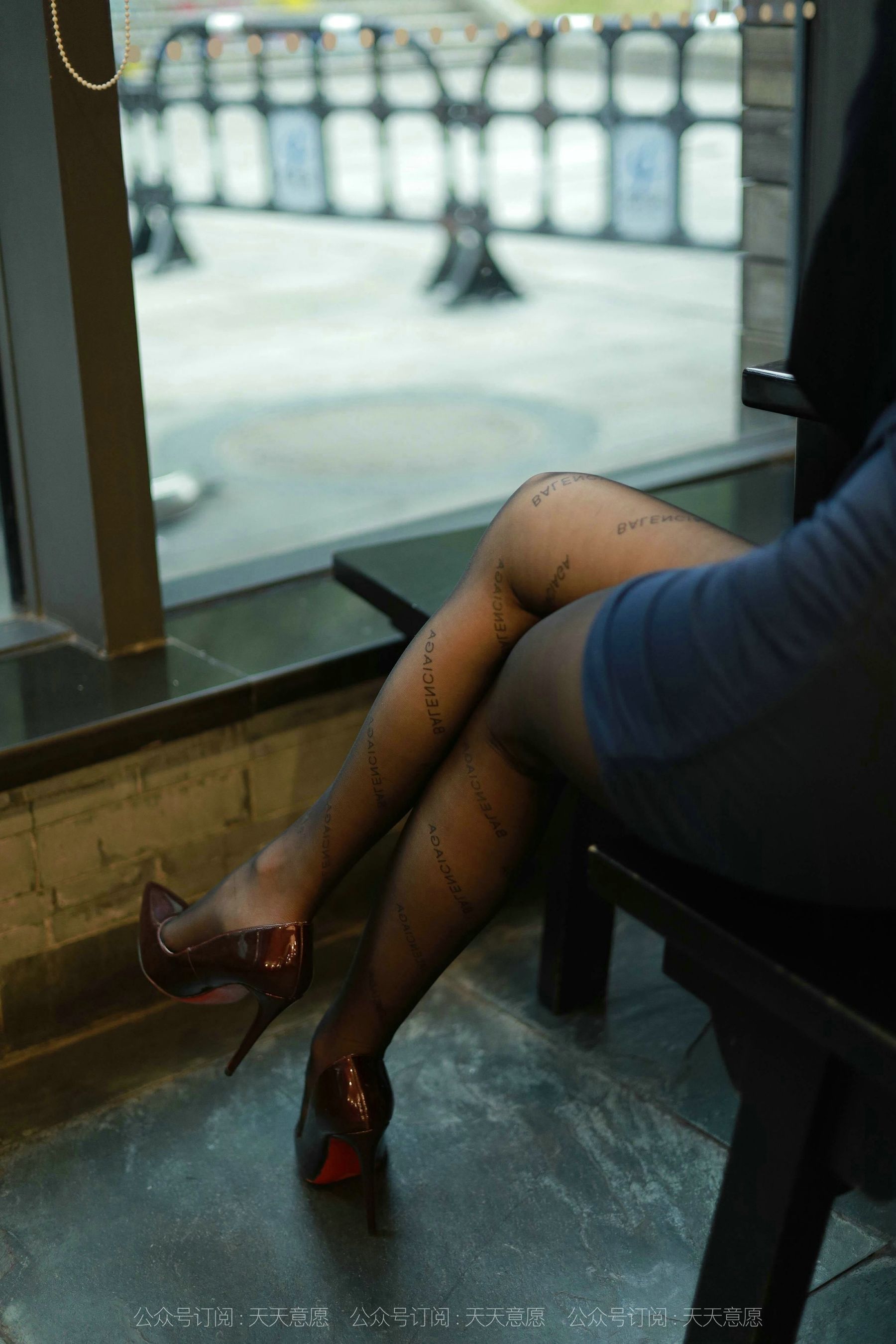 模特：婉苹《OL性感包臀裙》-图19