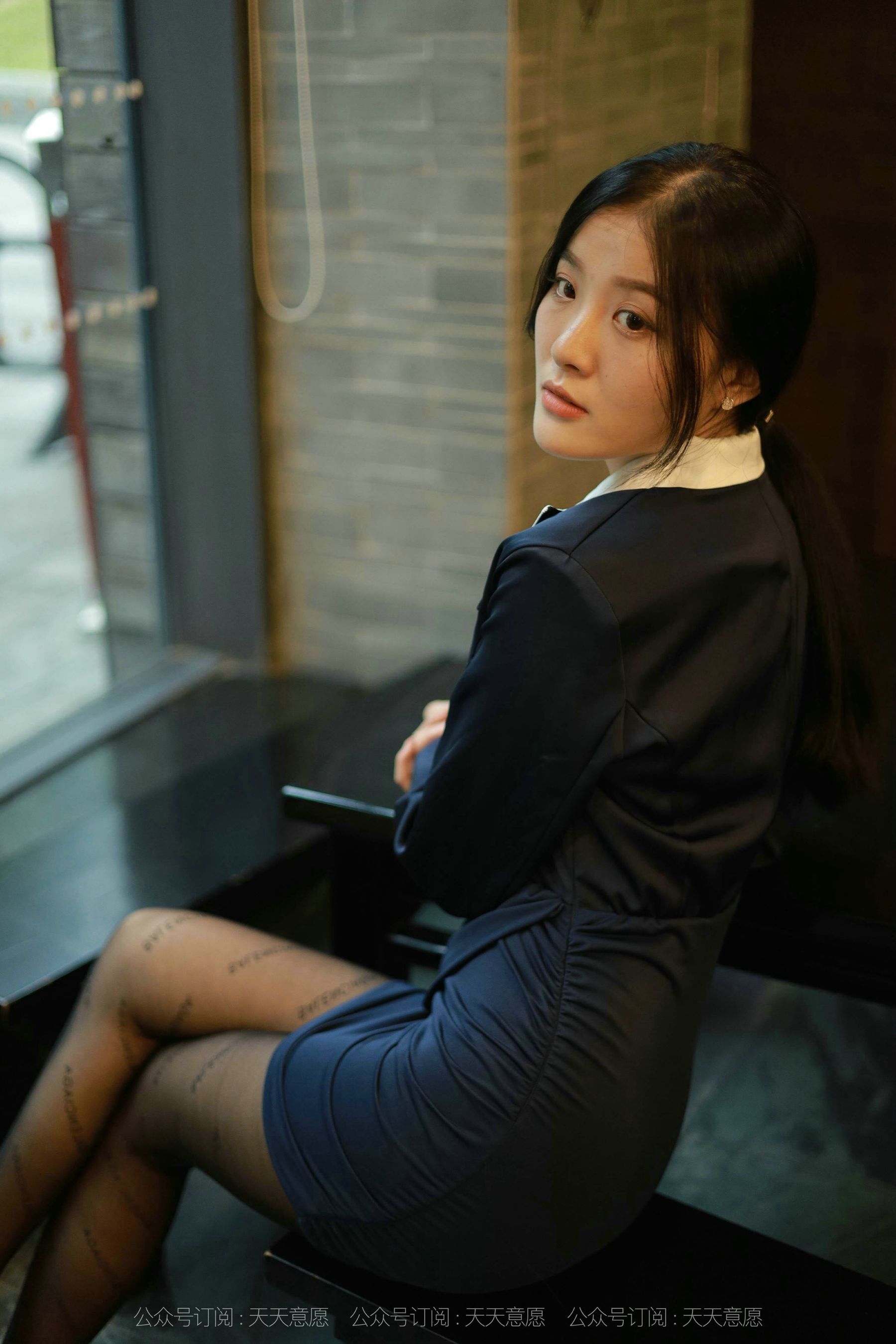 模特：婉苹《OL性感包臀裙》-图20