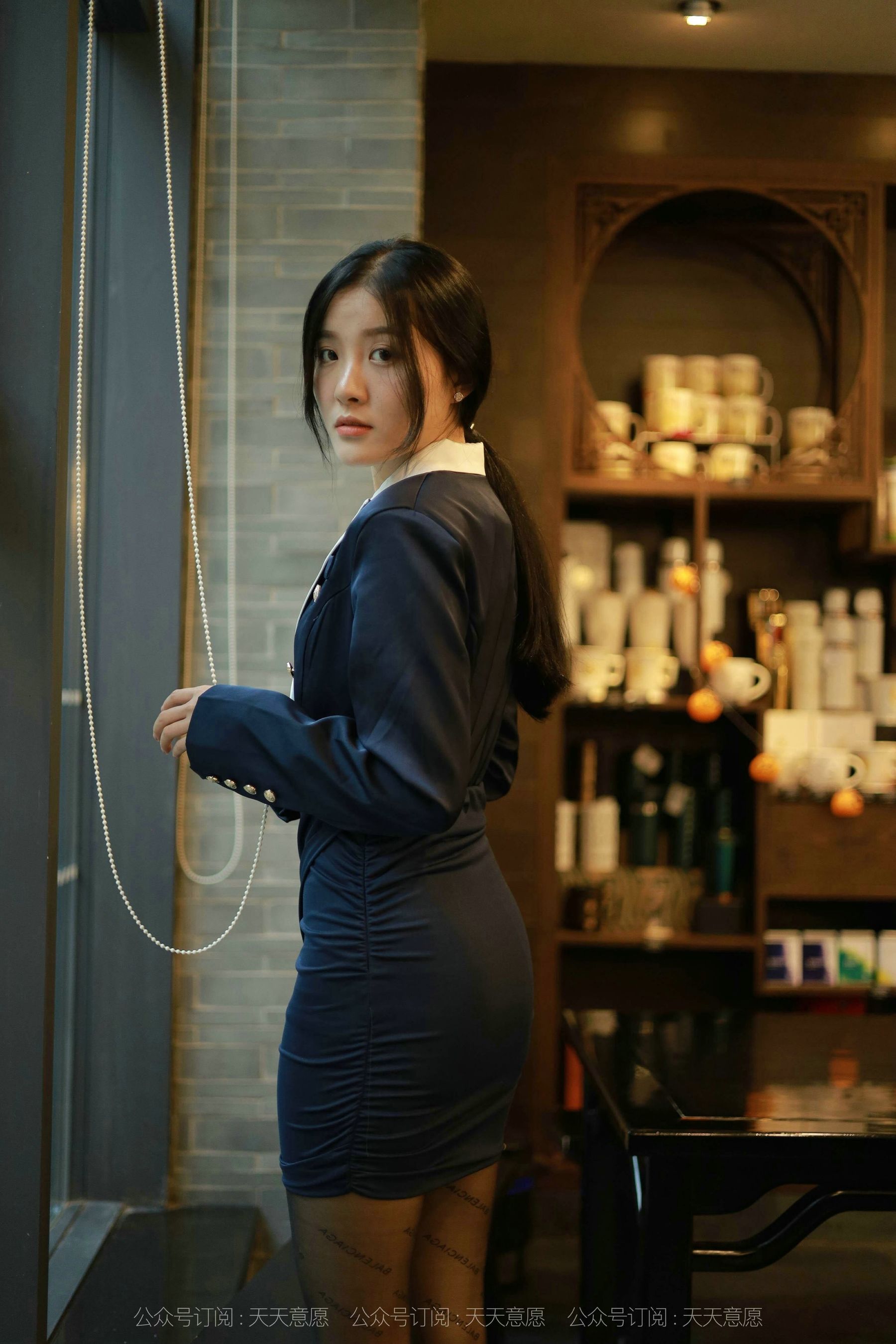 模特：婉苹《OL性感包臀裙》-图27