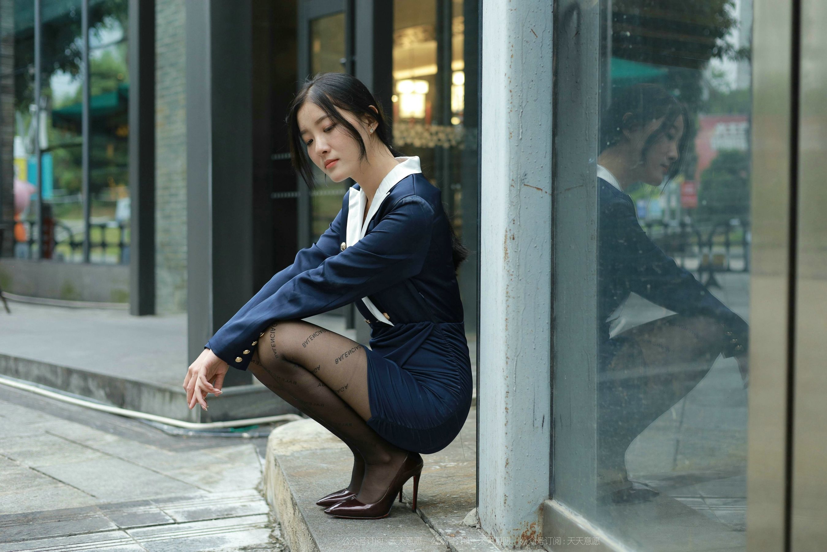 模特：婉苹《OL性感包臀裙》-图46