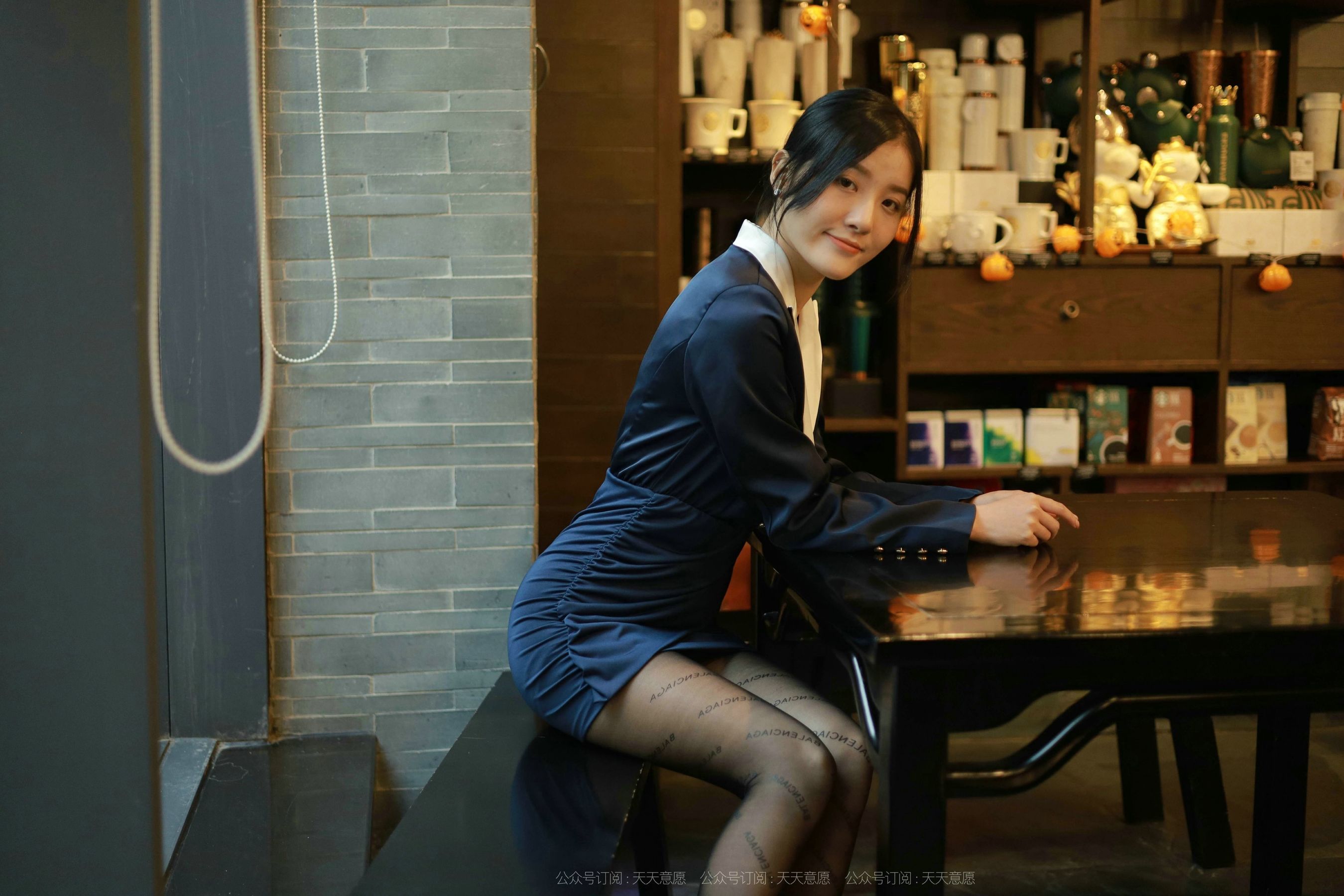 模特：婉苹《OL性感包臀裙》-图7