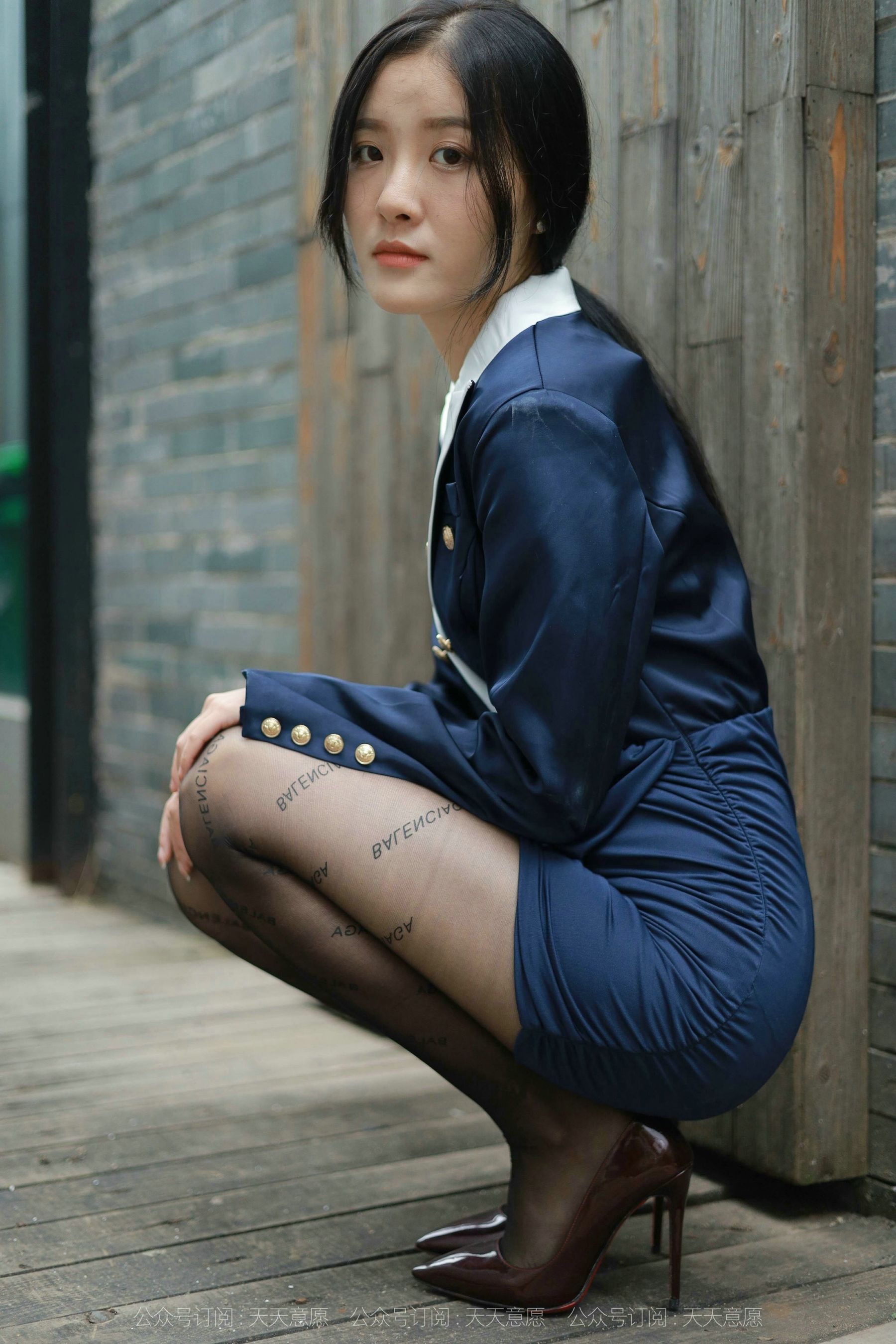 模特：婉苹《OL性感包臀裙》-图87