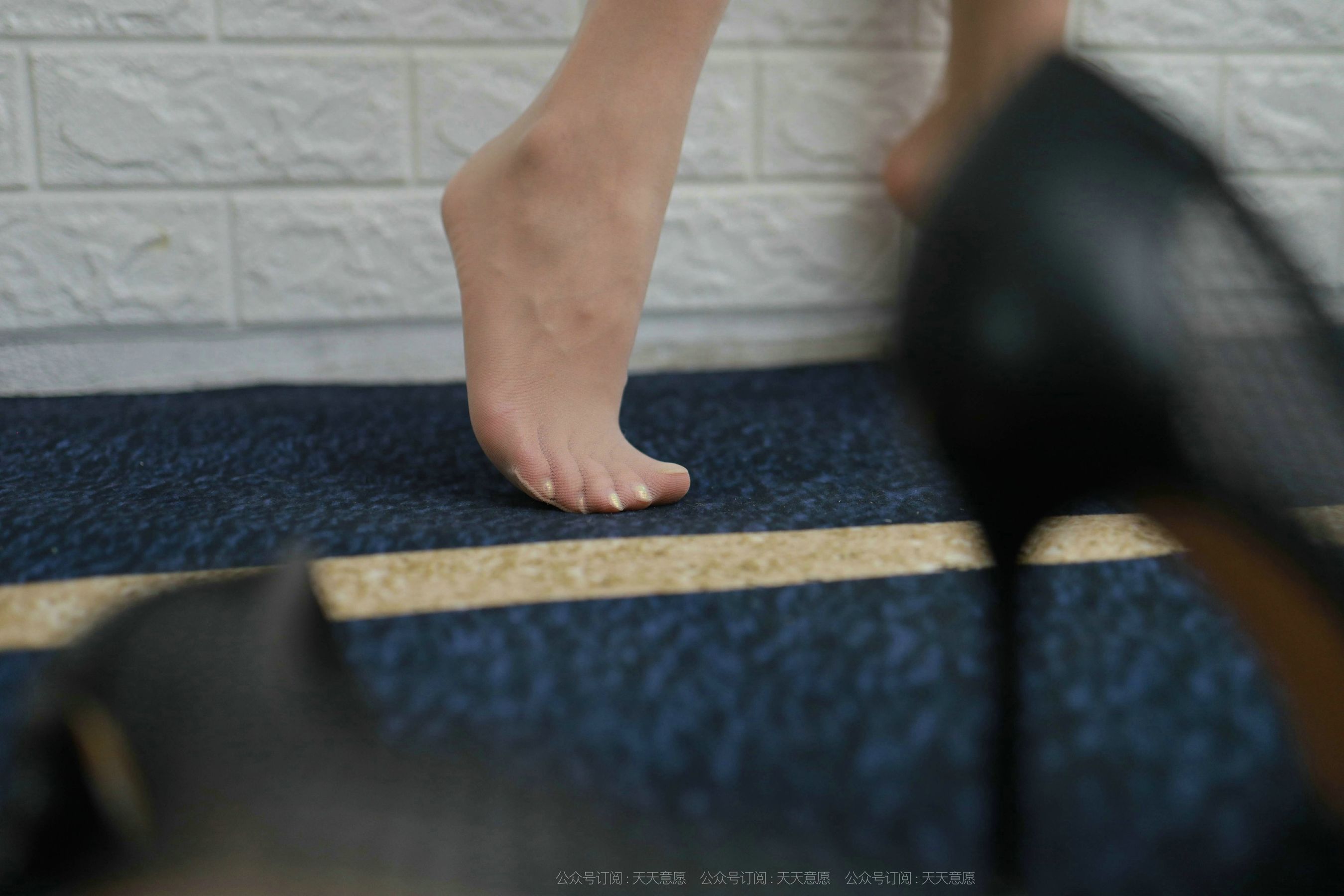 模特：婉苹《性感露肩短裙》-图27