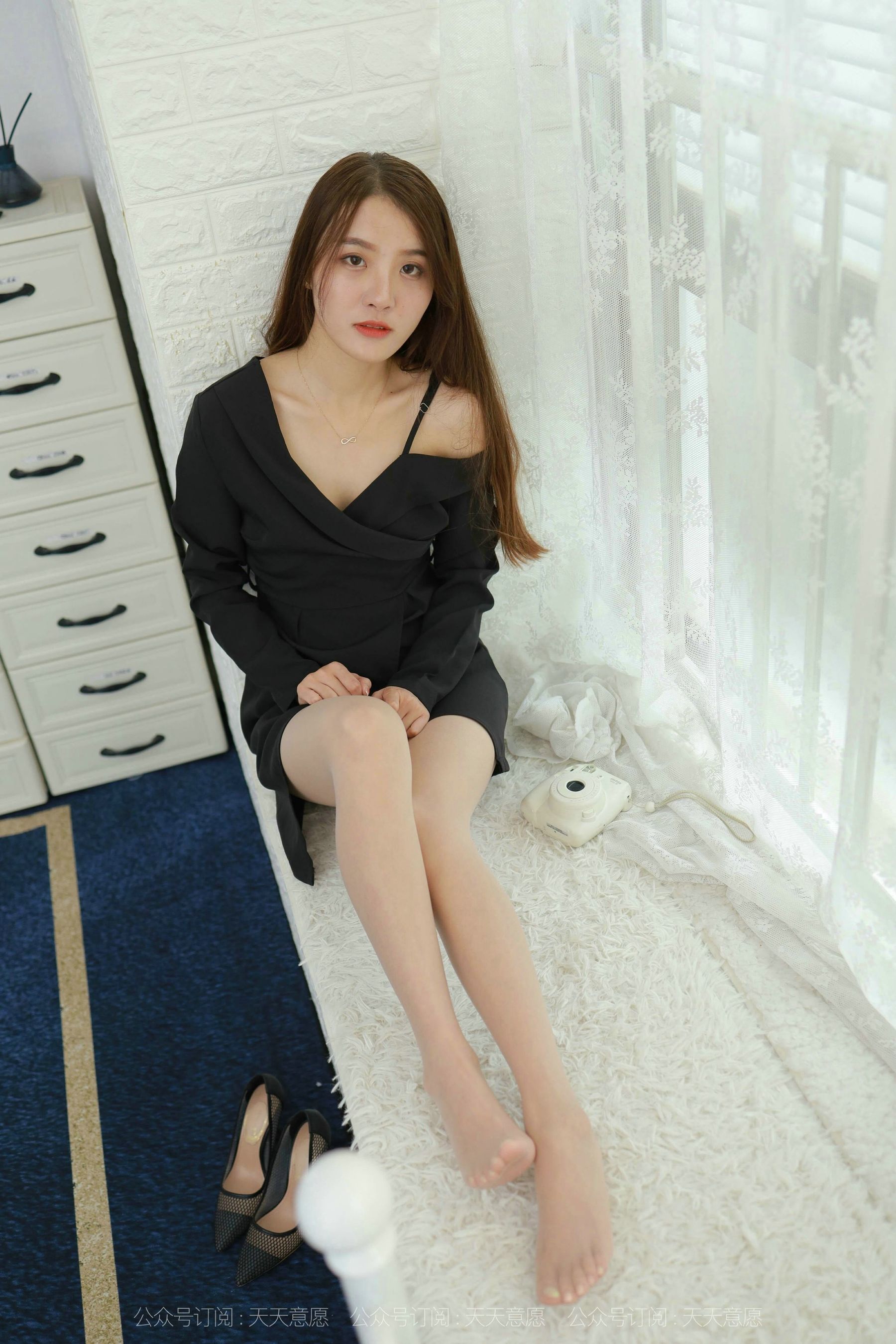 模特：婉苹《性感露肩短裙》-图45