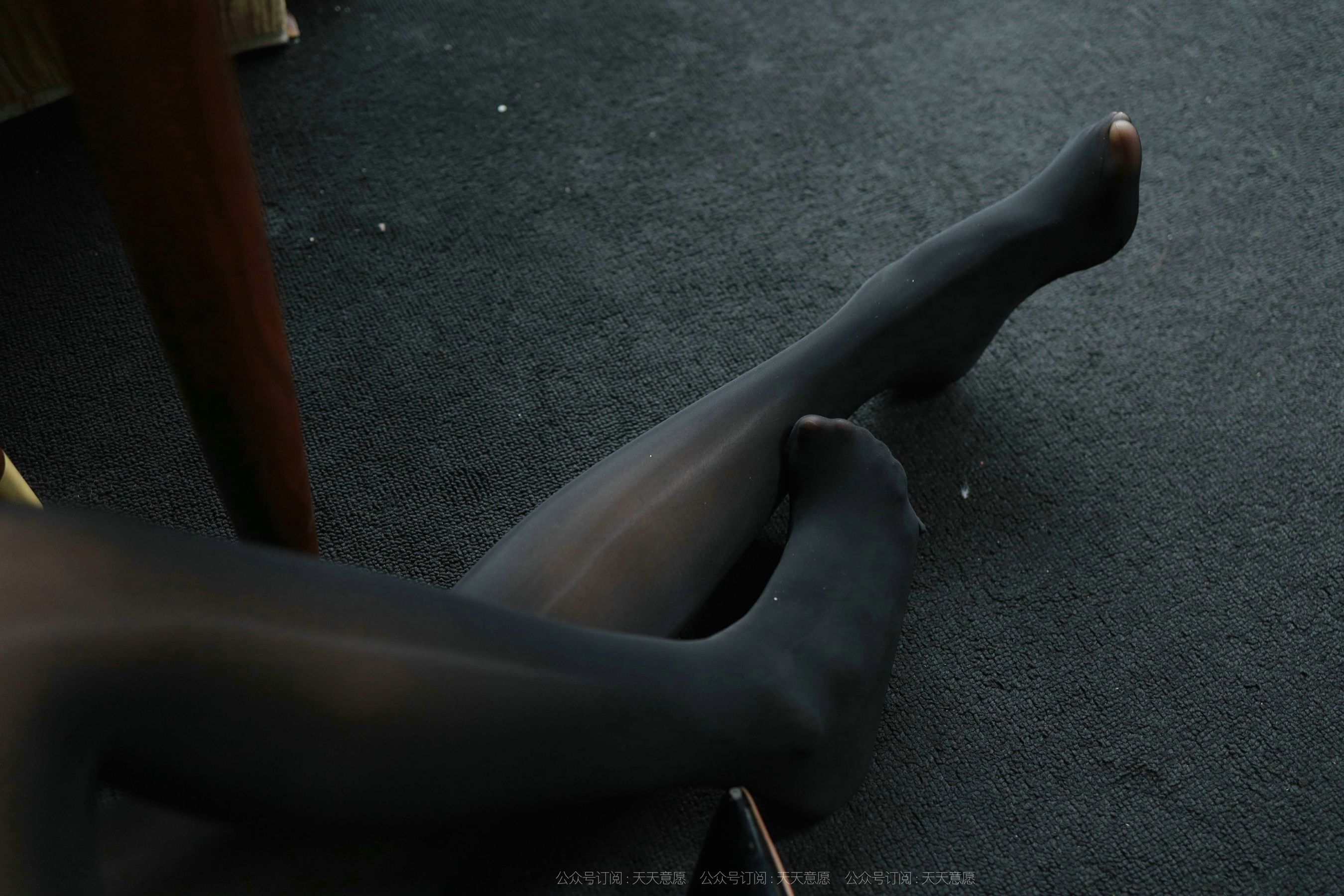 模特：婉苹《暗夜里的制服》-图92