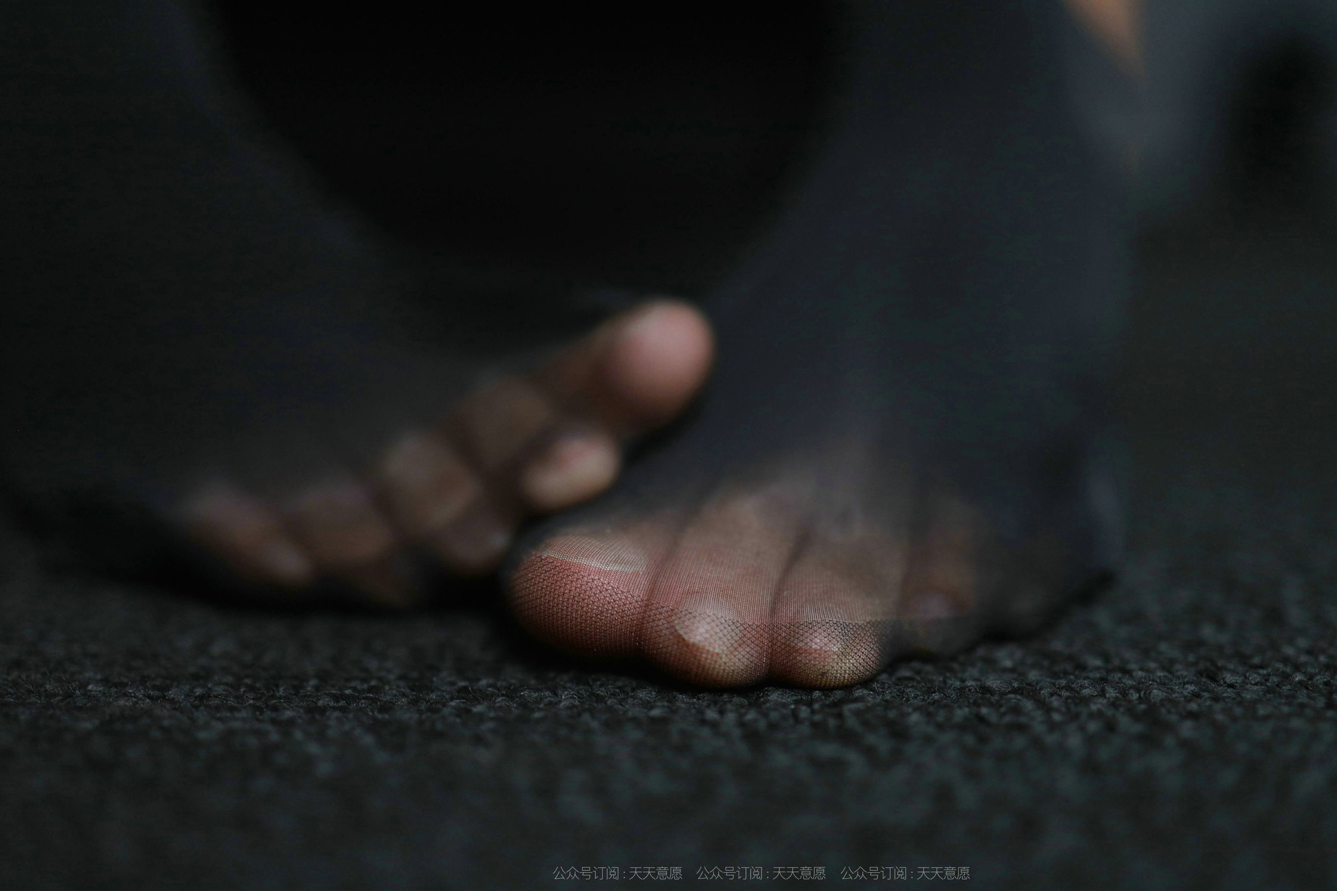 模特：婉苹《暗夜里的制服》-图98