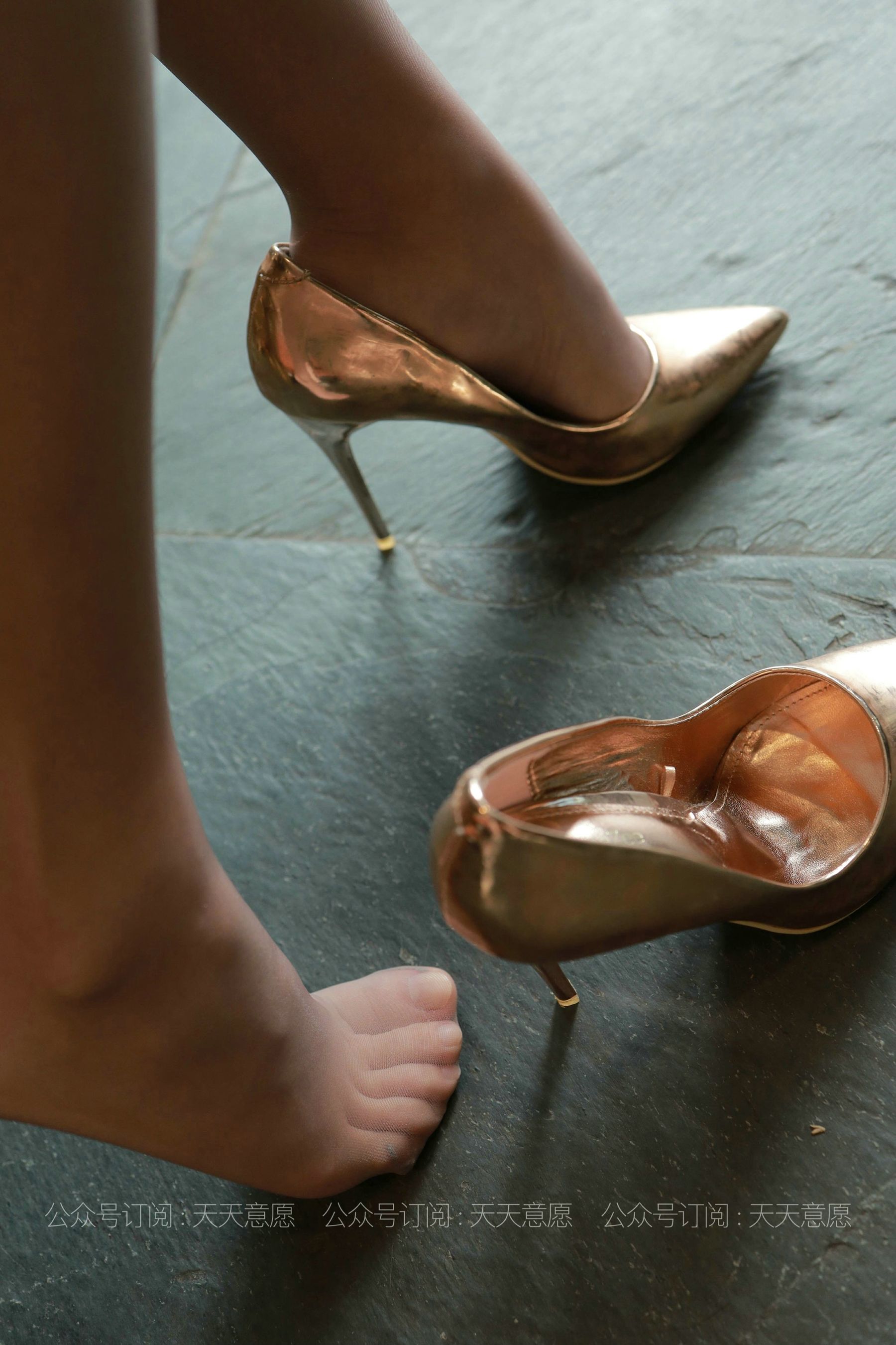 模特：婉苹《沙发上的OL》-图43