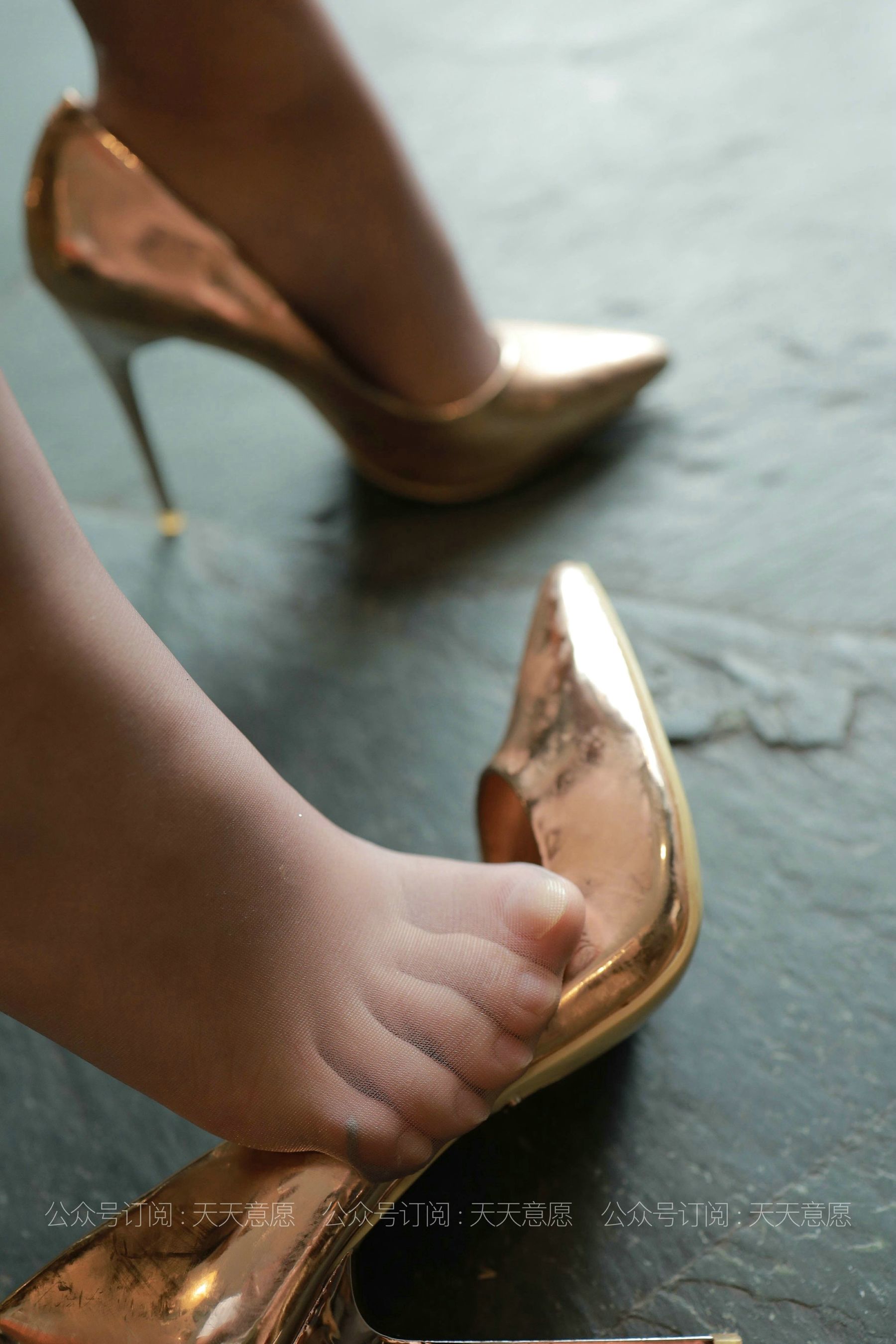 模特：婉苹《沙发上的OL》-图44