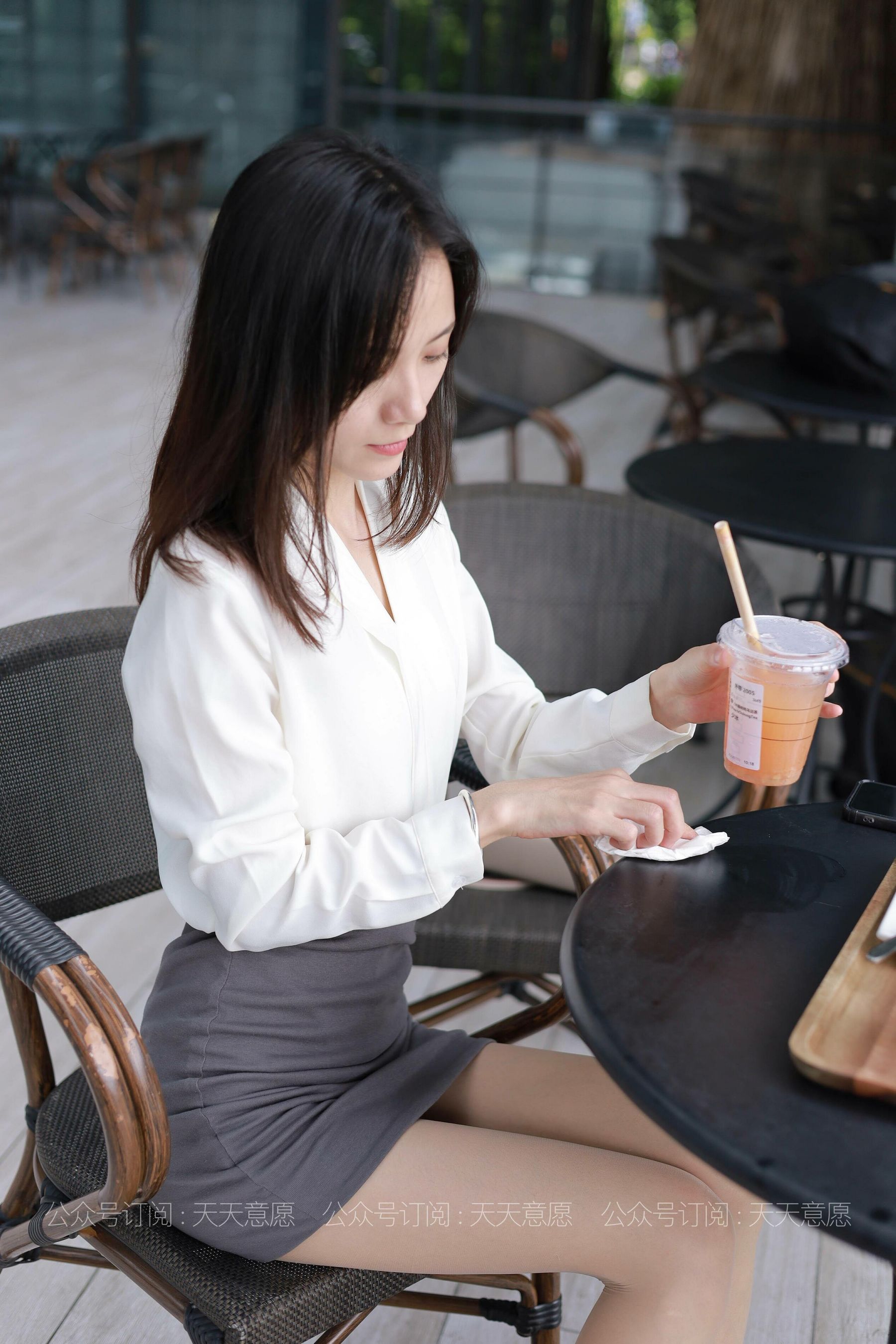 模特：小六《白色OL装》-图8