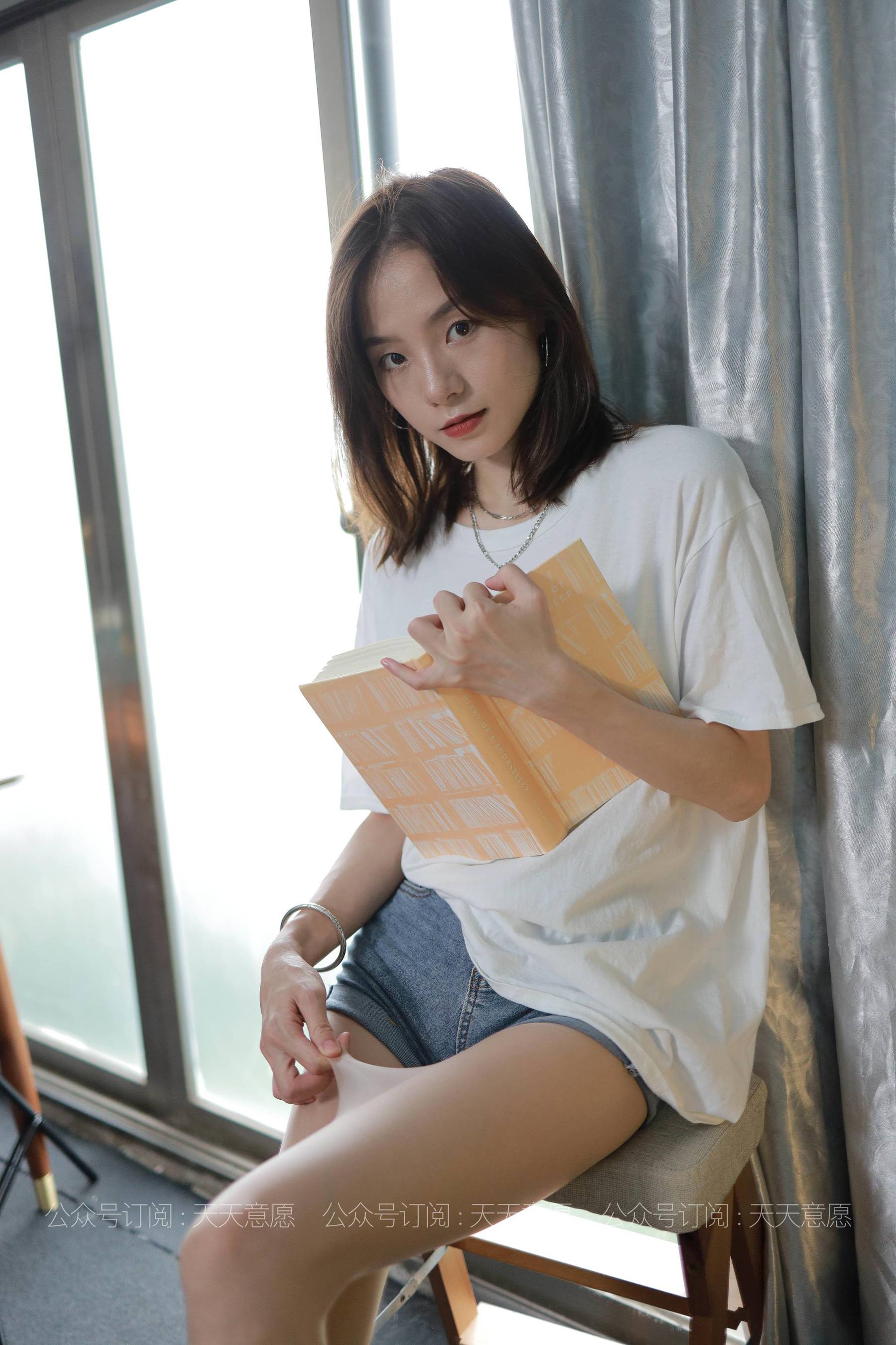 模特：小六《邻家少女爱看书》-图1