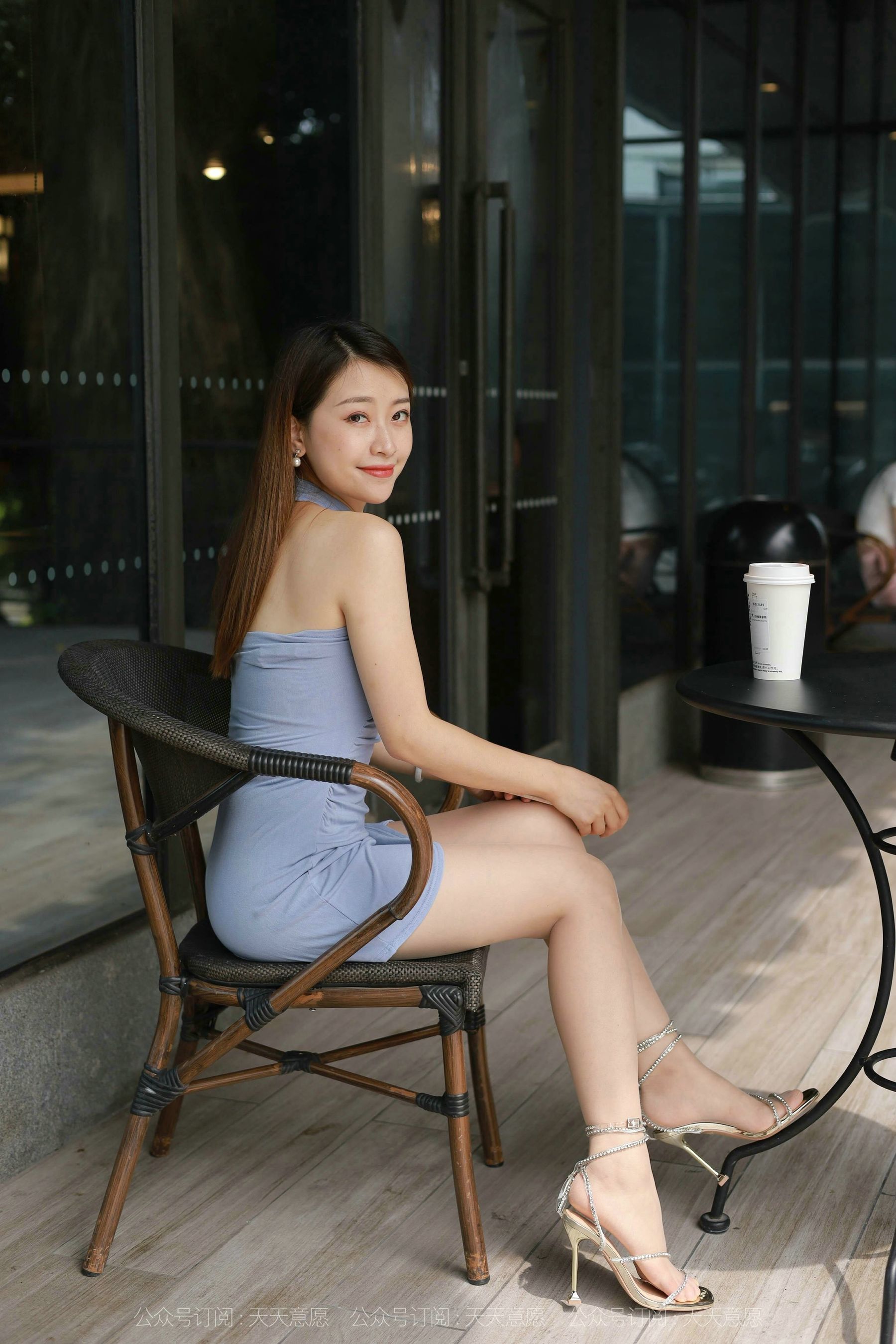 模特：小婕《咖啡店邂逅网紅美女》-图14