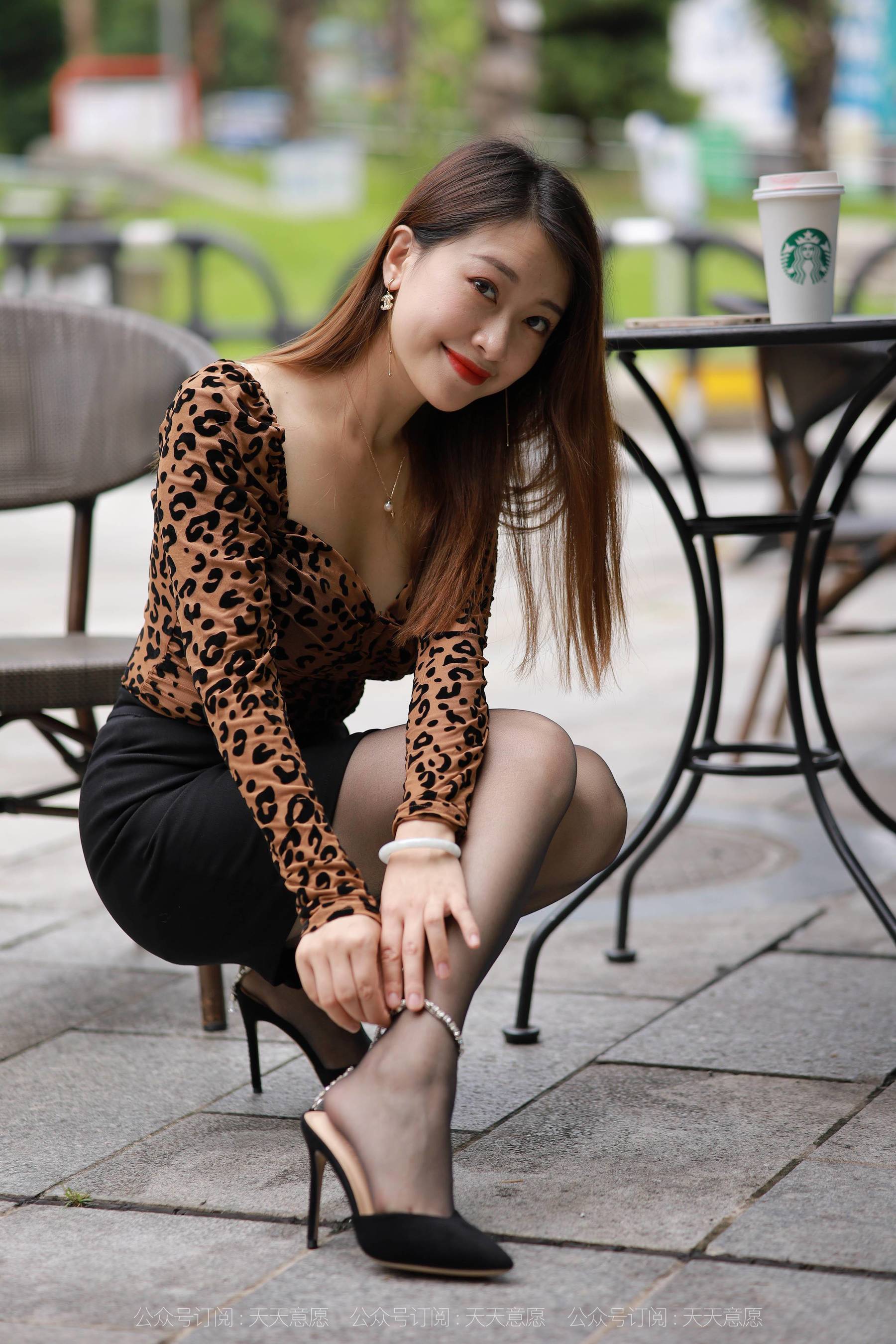 模特：小婕《性感豹纹包臀裙》-图28