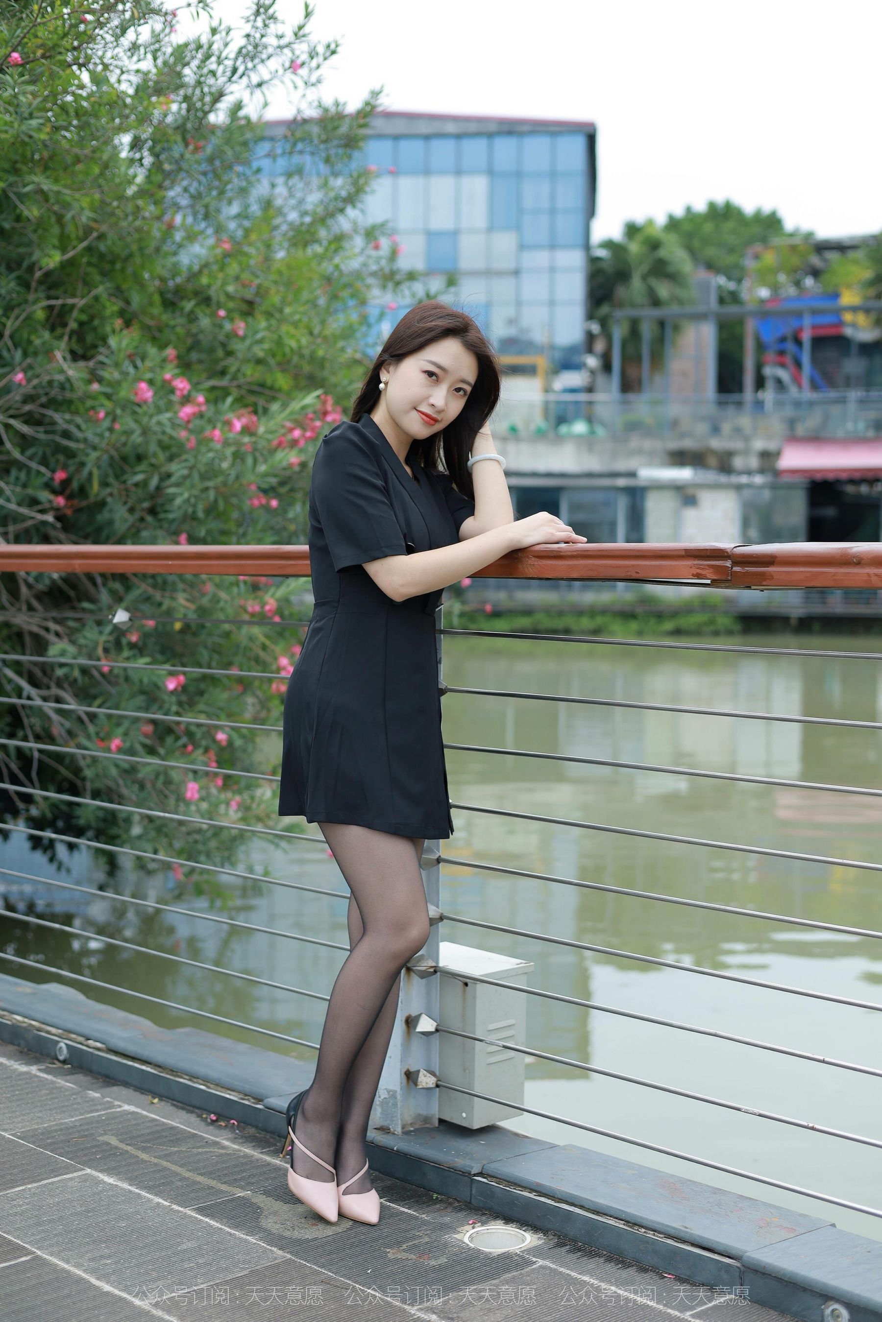 模特：小婕《桥上的美女》-图10