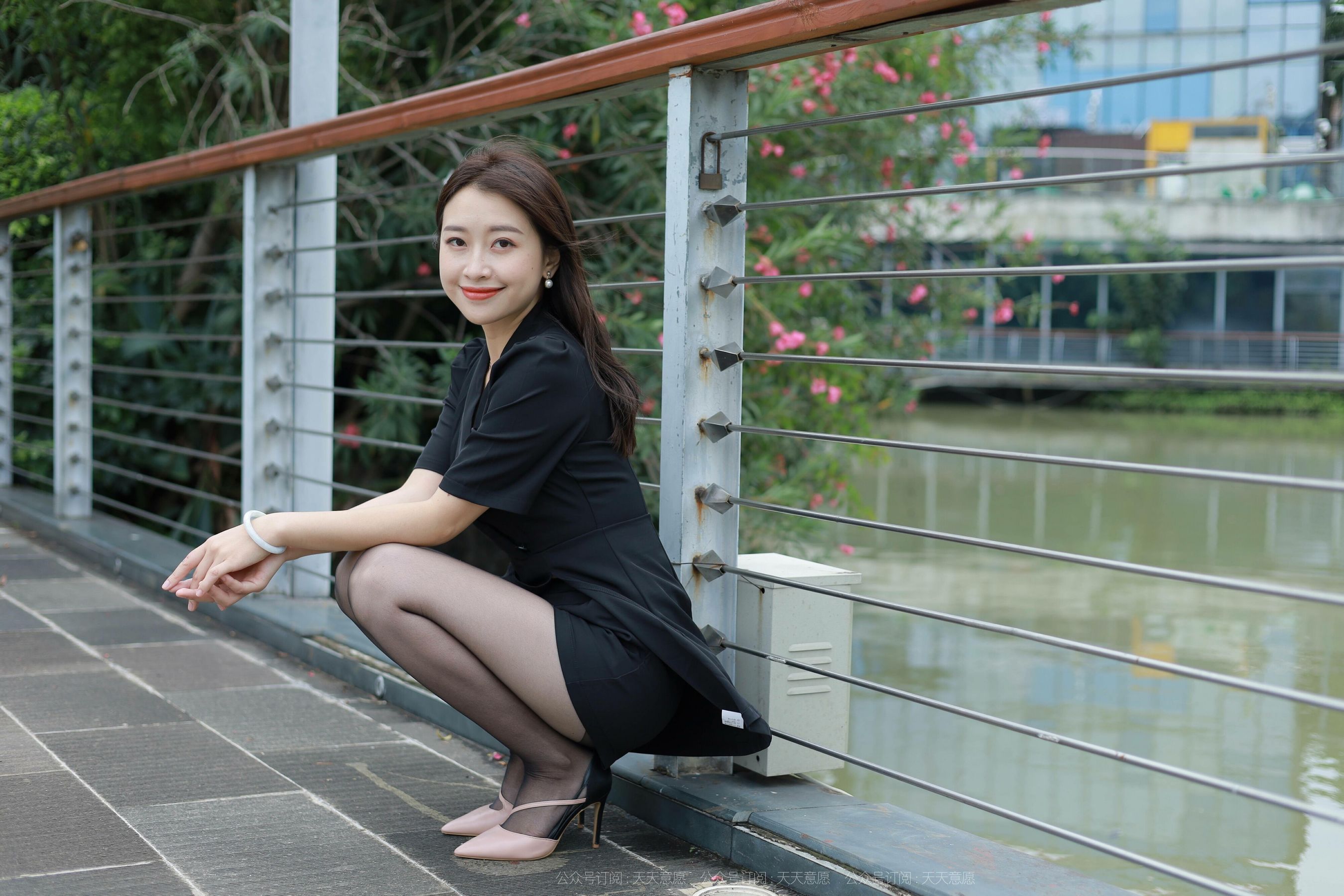 模特：小婕《桥上的美女》-图16