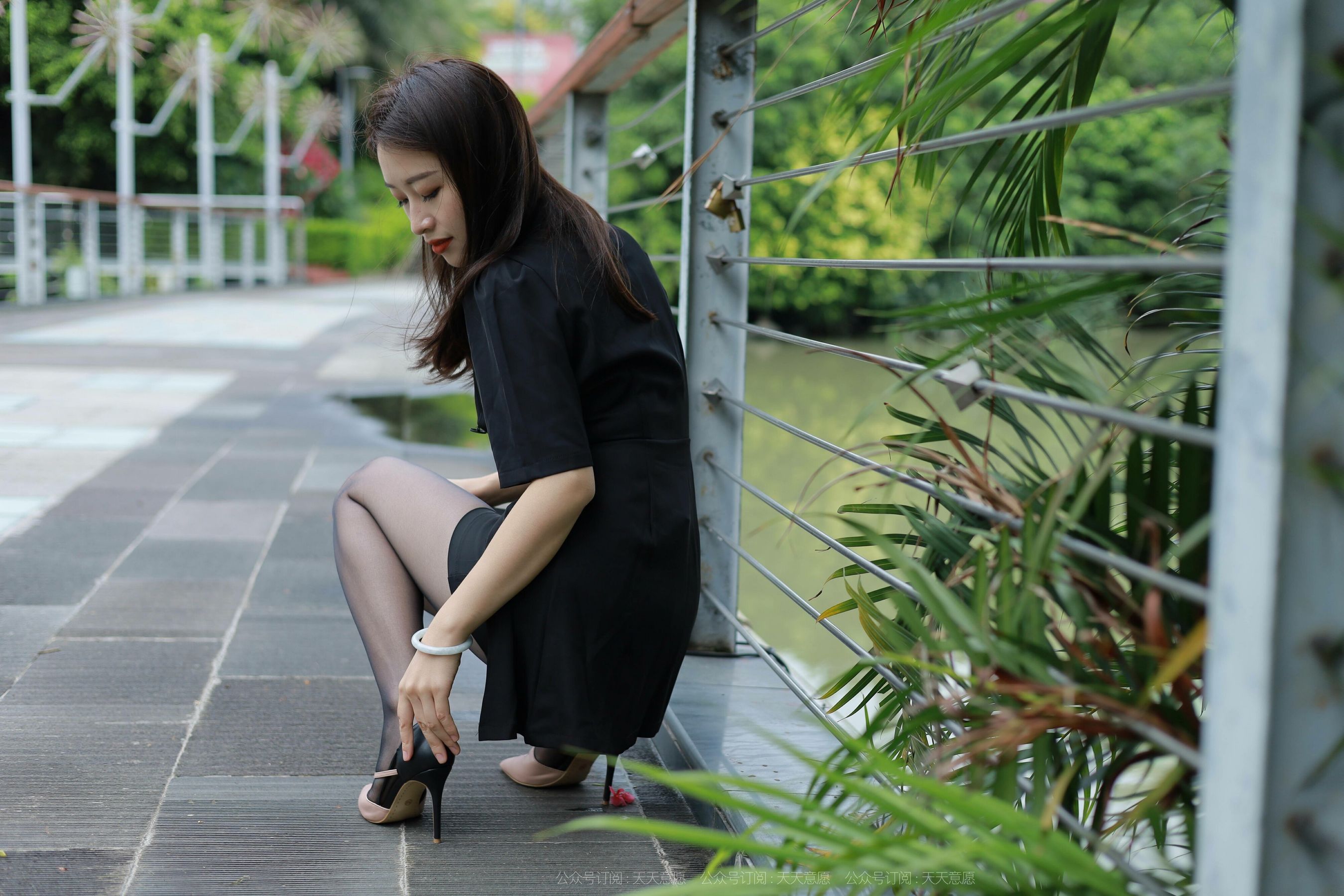 模特：小婕《桥上的美女》-图30