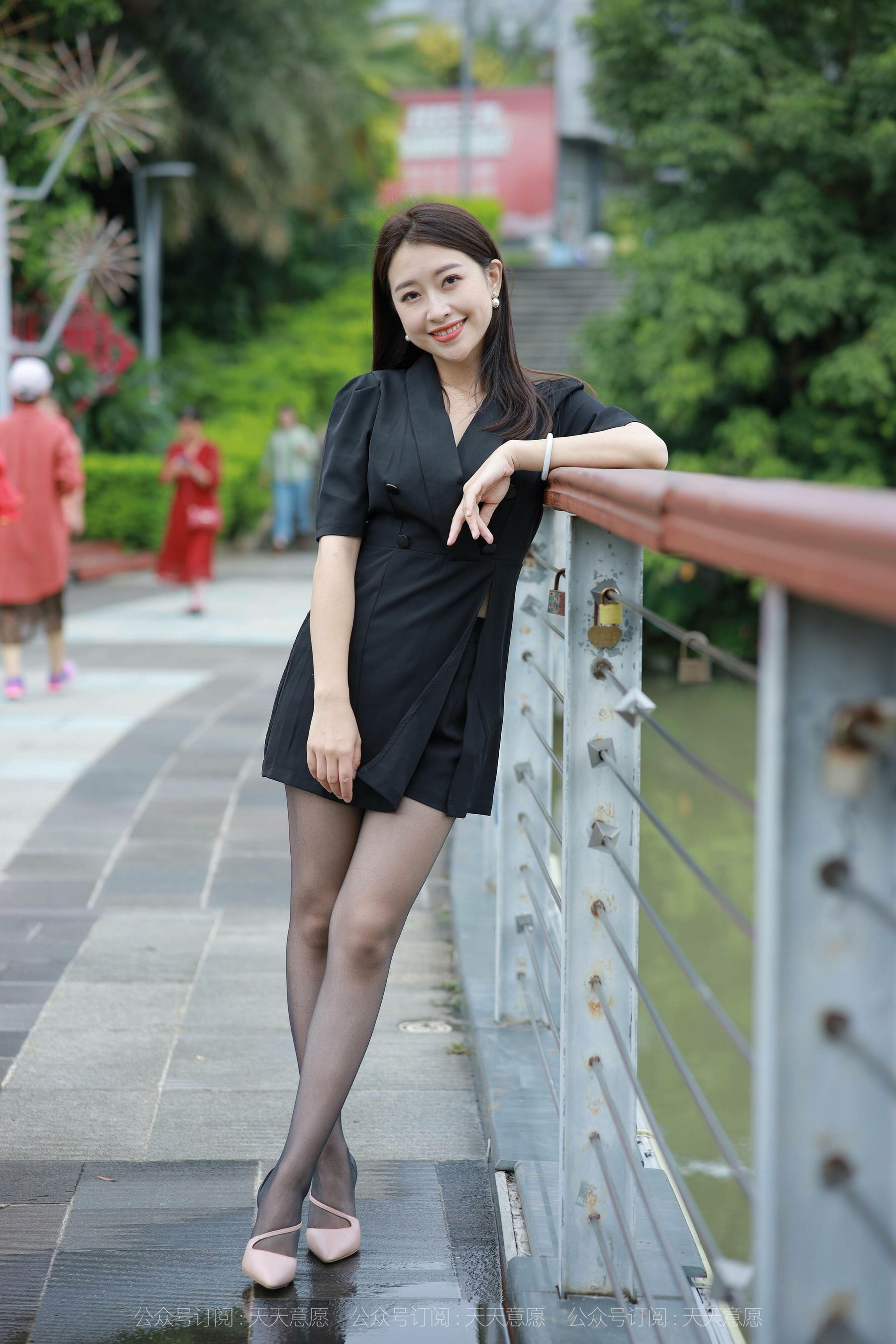 模特：小婕《桥上的美女》-图39