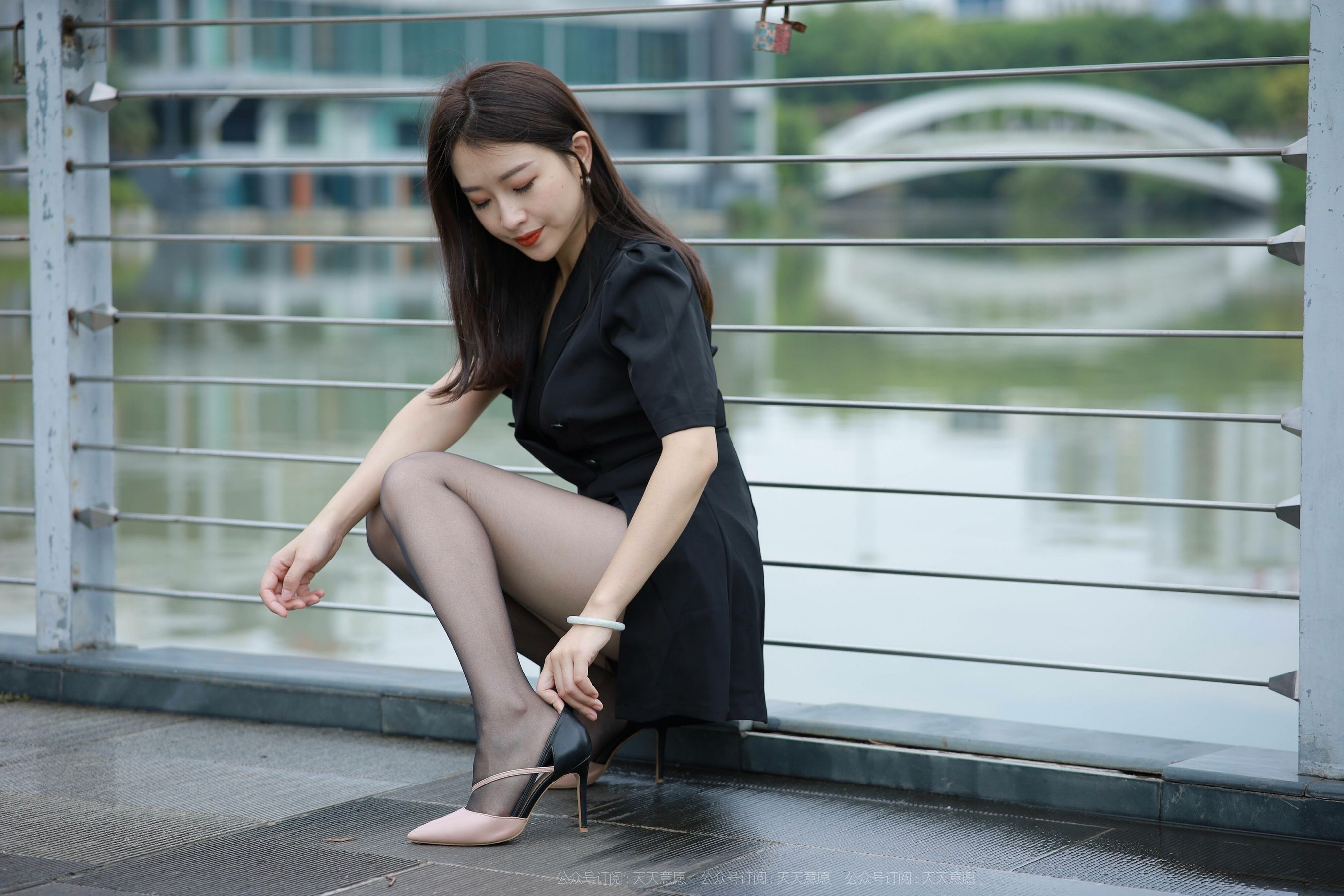 模特：小婕《桥上的美女》-图46