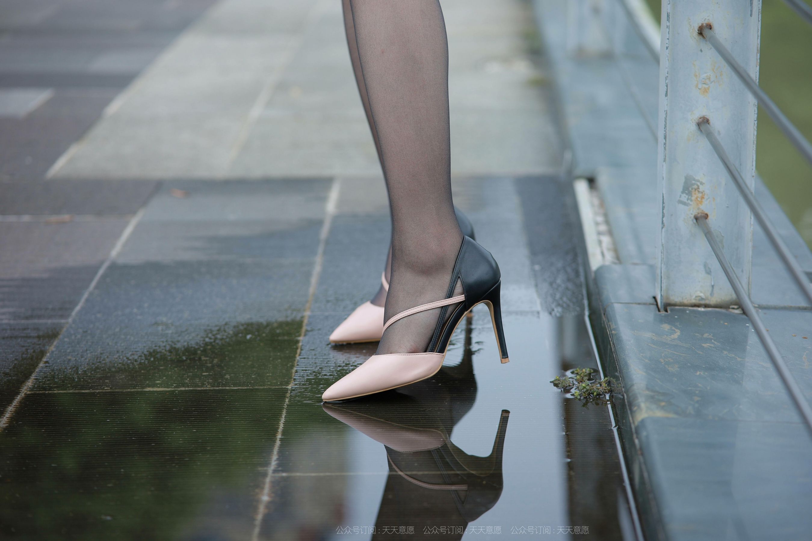 模特：小婕《桥上的美女》-图50