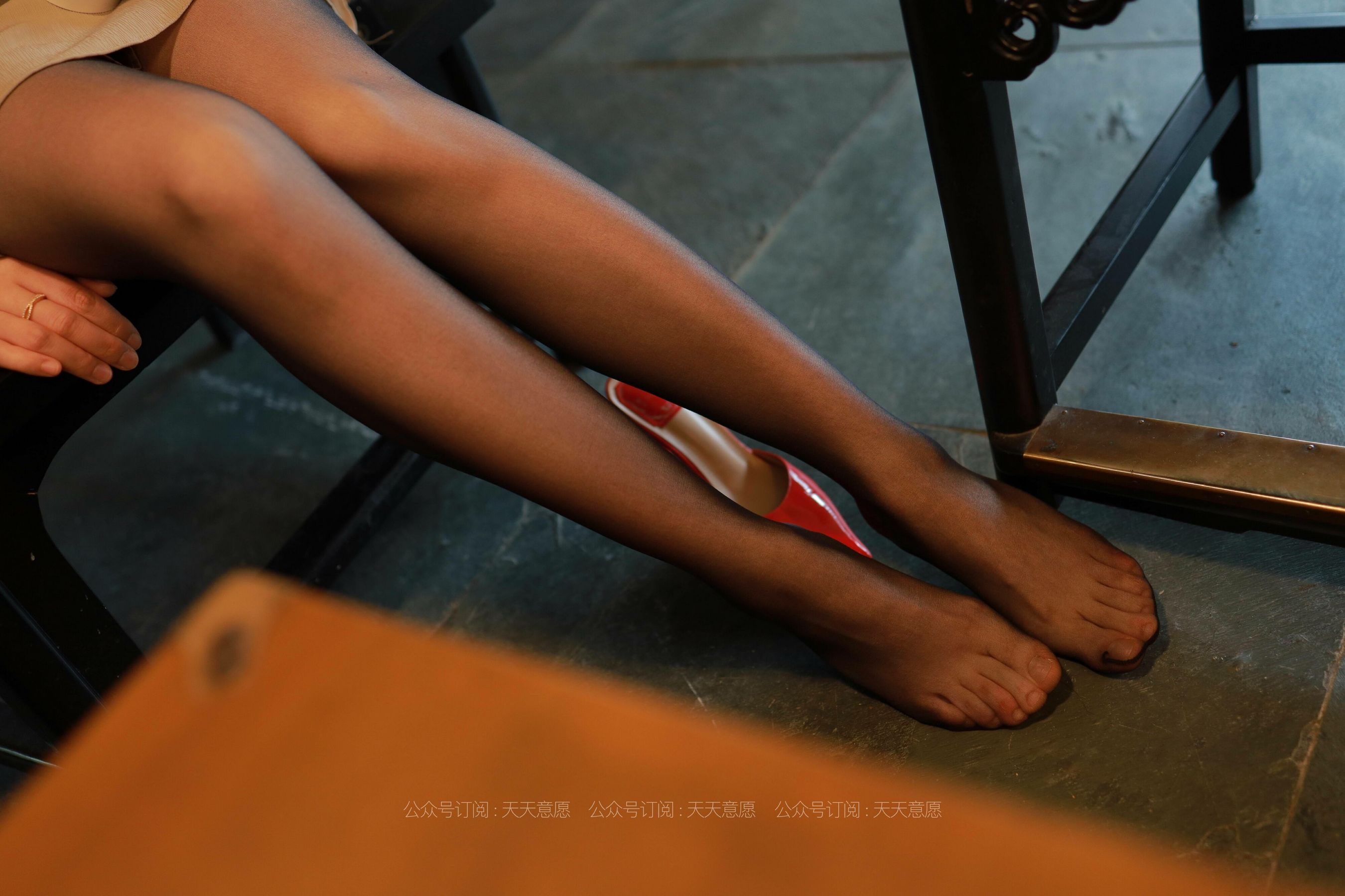 模特：小婕《红色跟底一身轻》-图65