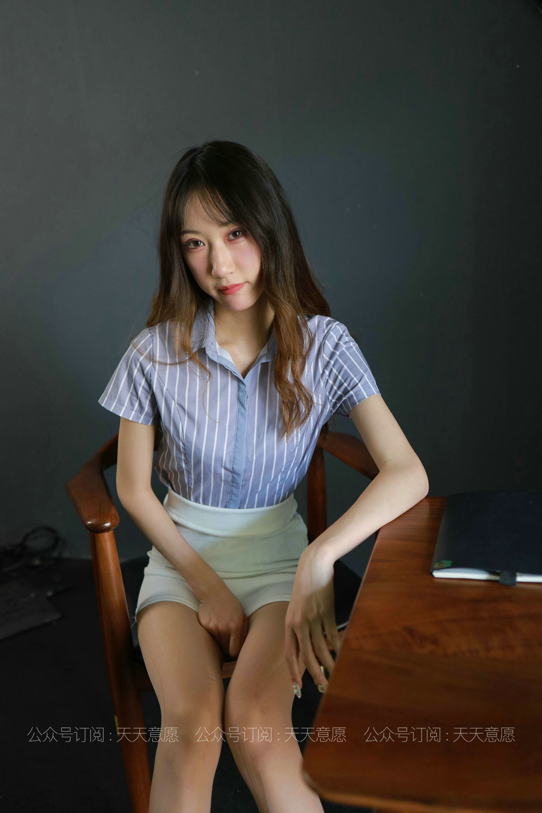 模特：怡怡《长腿实习生》-图2