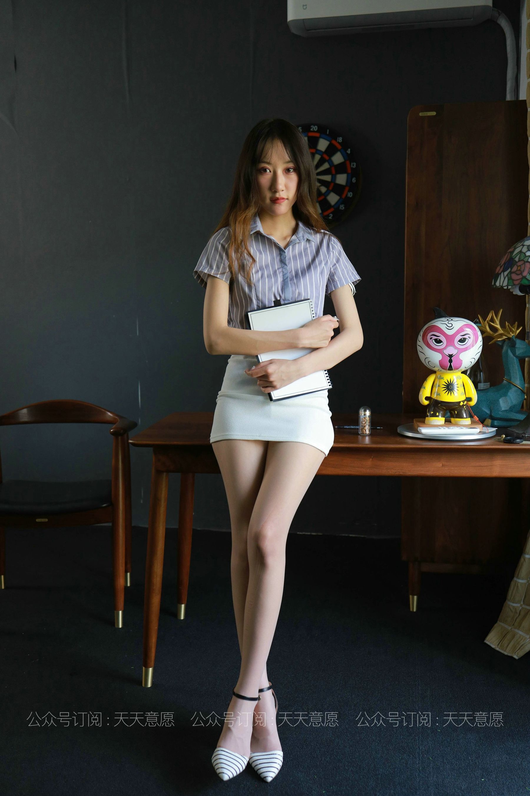 模特：怡怡《长腿实习生》-图52