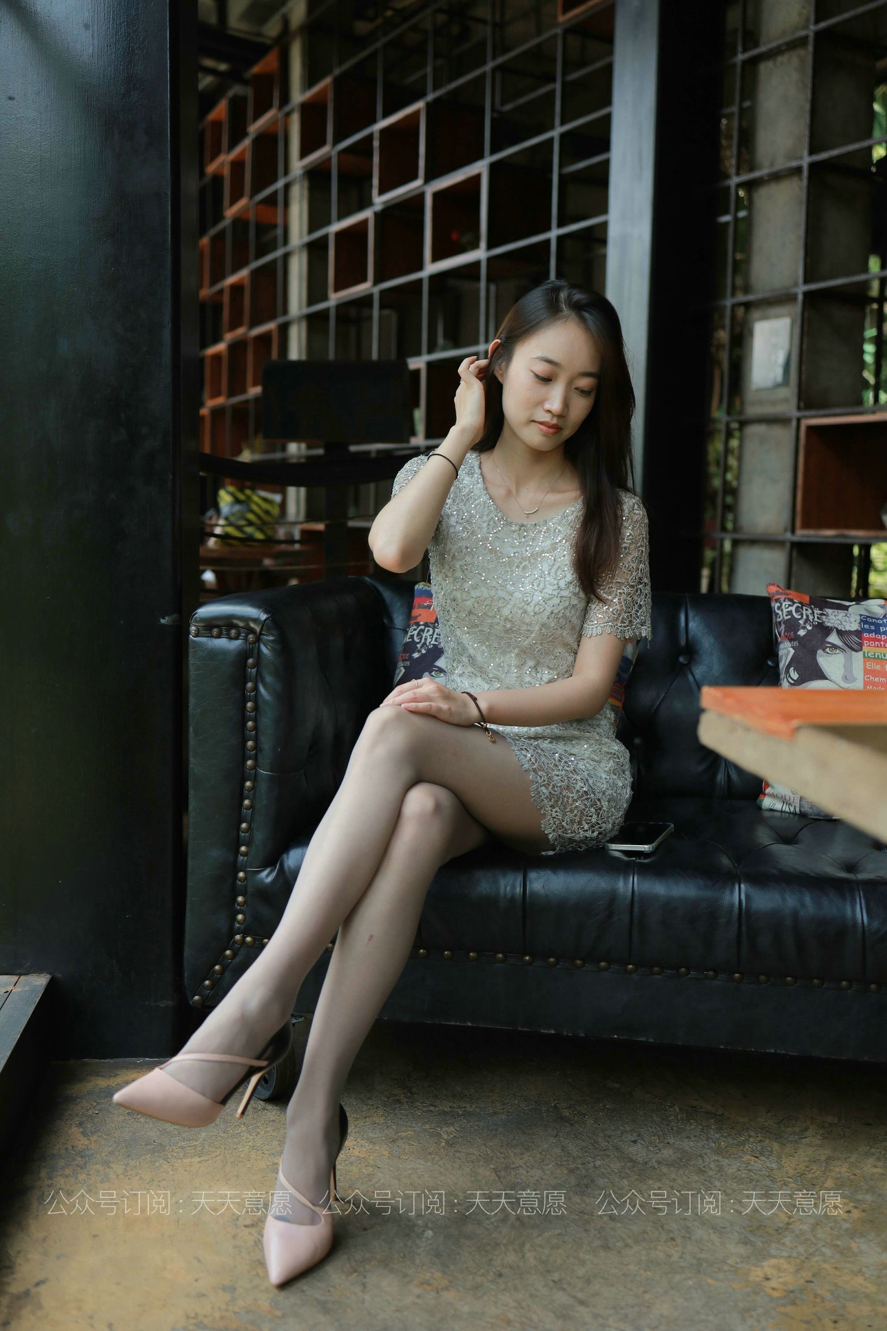 模特：新人小高《初次见面》-图1