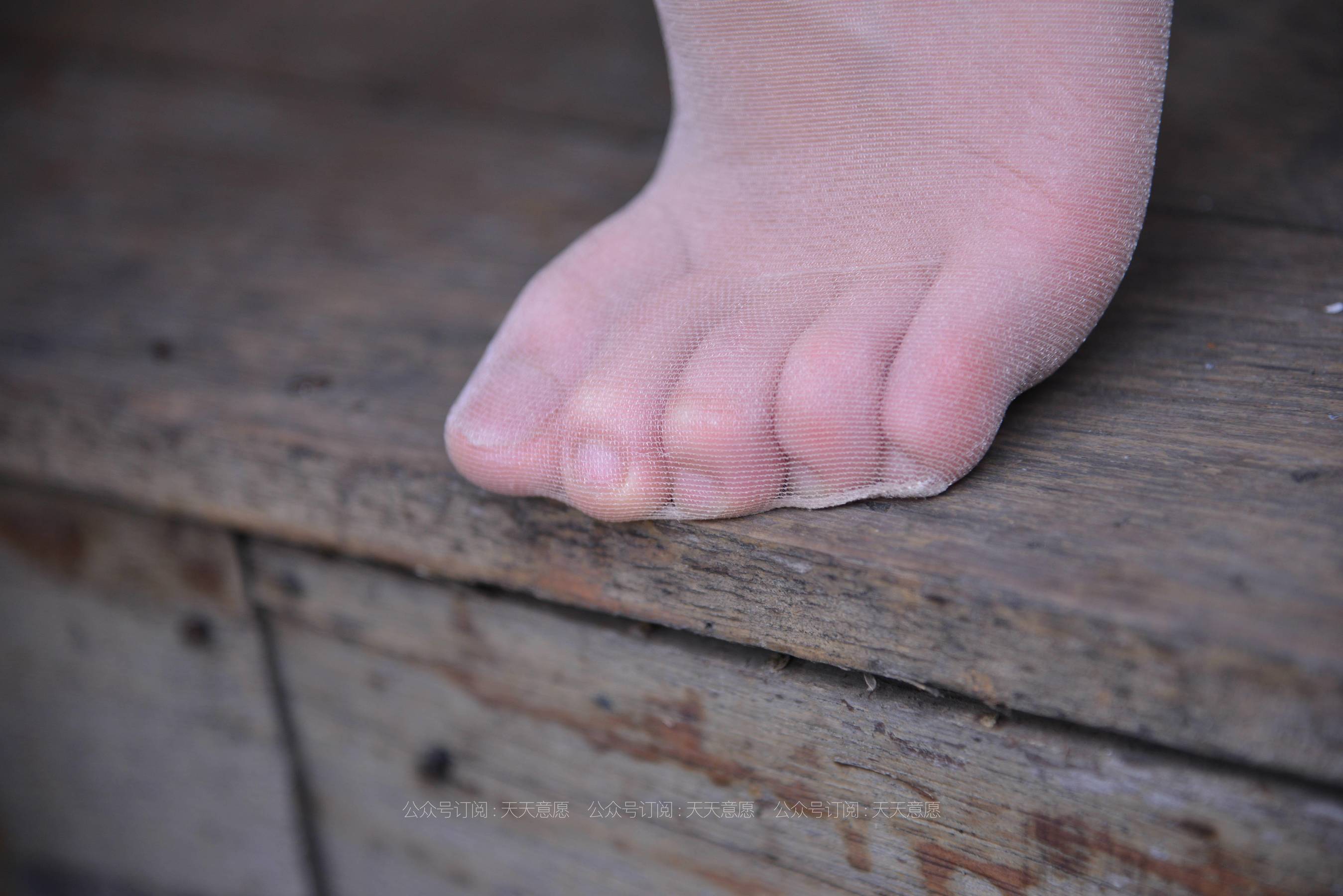 模特：潇潇《楼梯上的黑色绑带》-图32