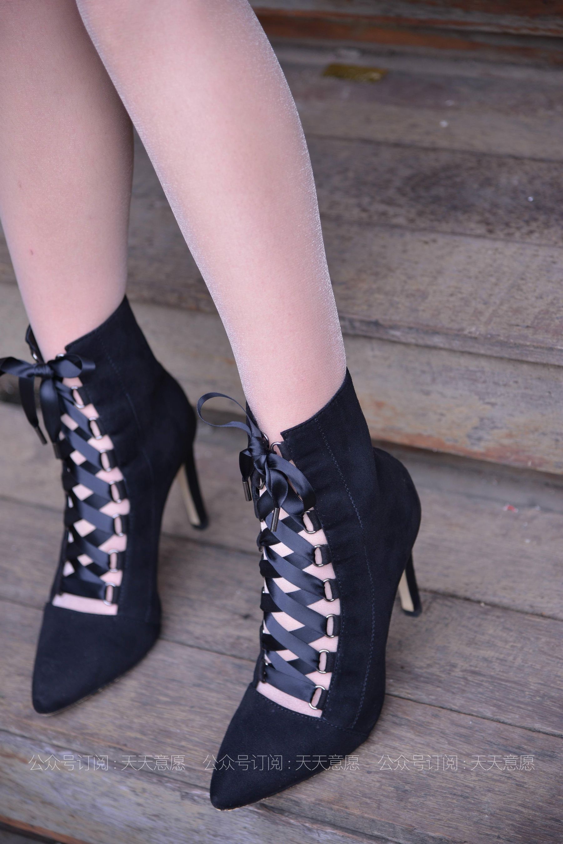 模特：潇潇《楼梯上的黑色绑带》-图66