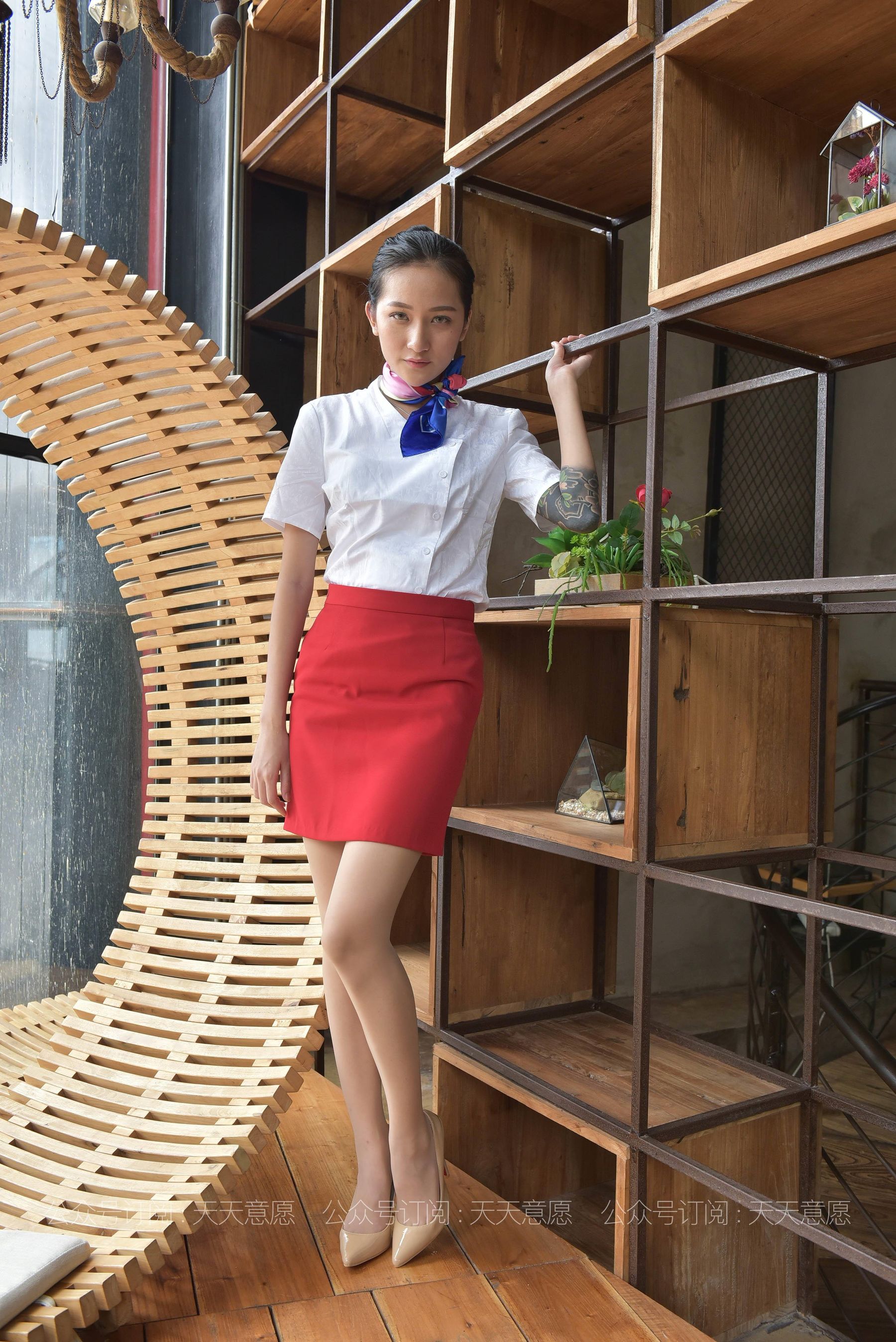 模特：潇潇《红裙职业装展示》-图43