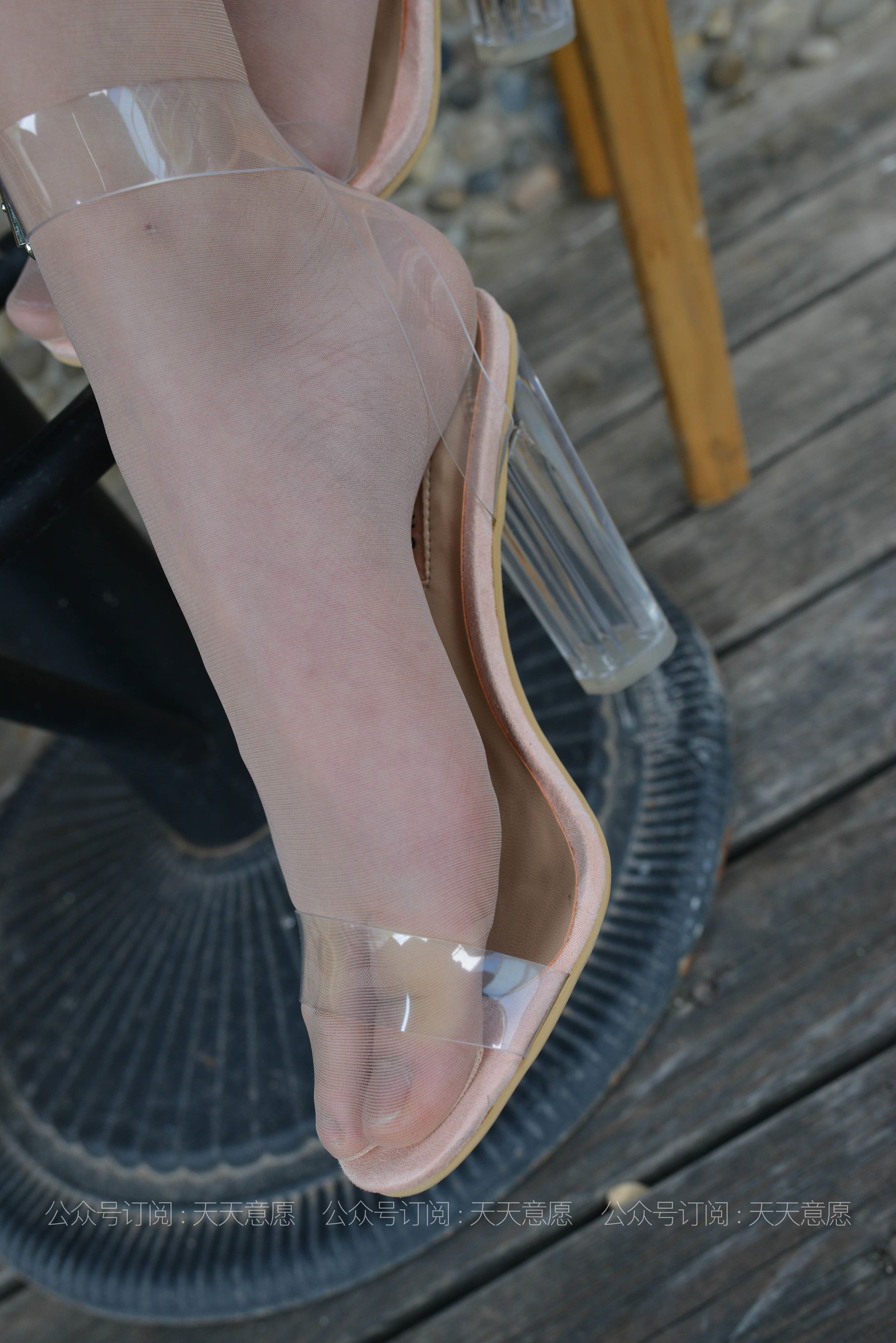 模特：潇潇《长腿花辣妹》-图1