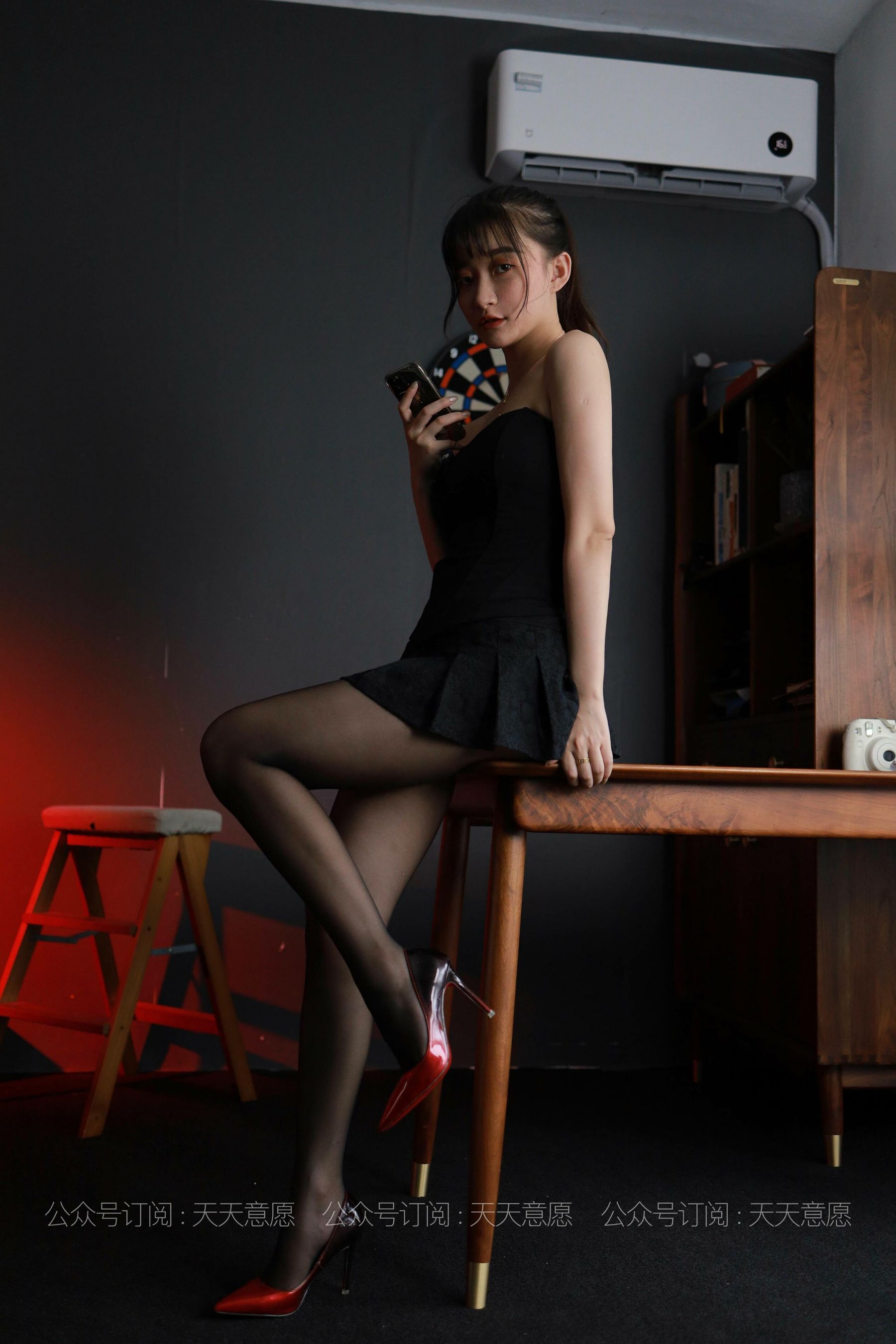 模特：秋秋《灯红酒绿》-图0