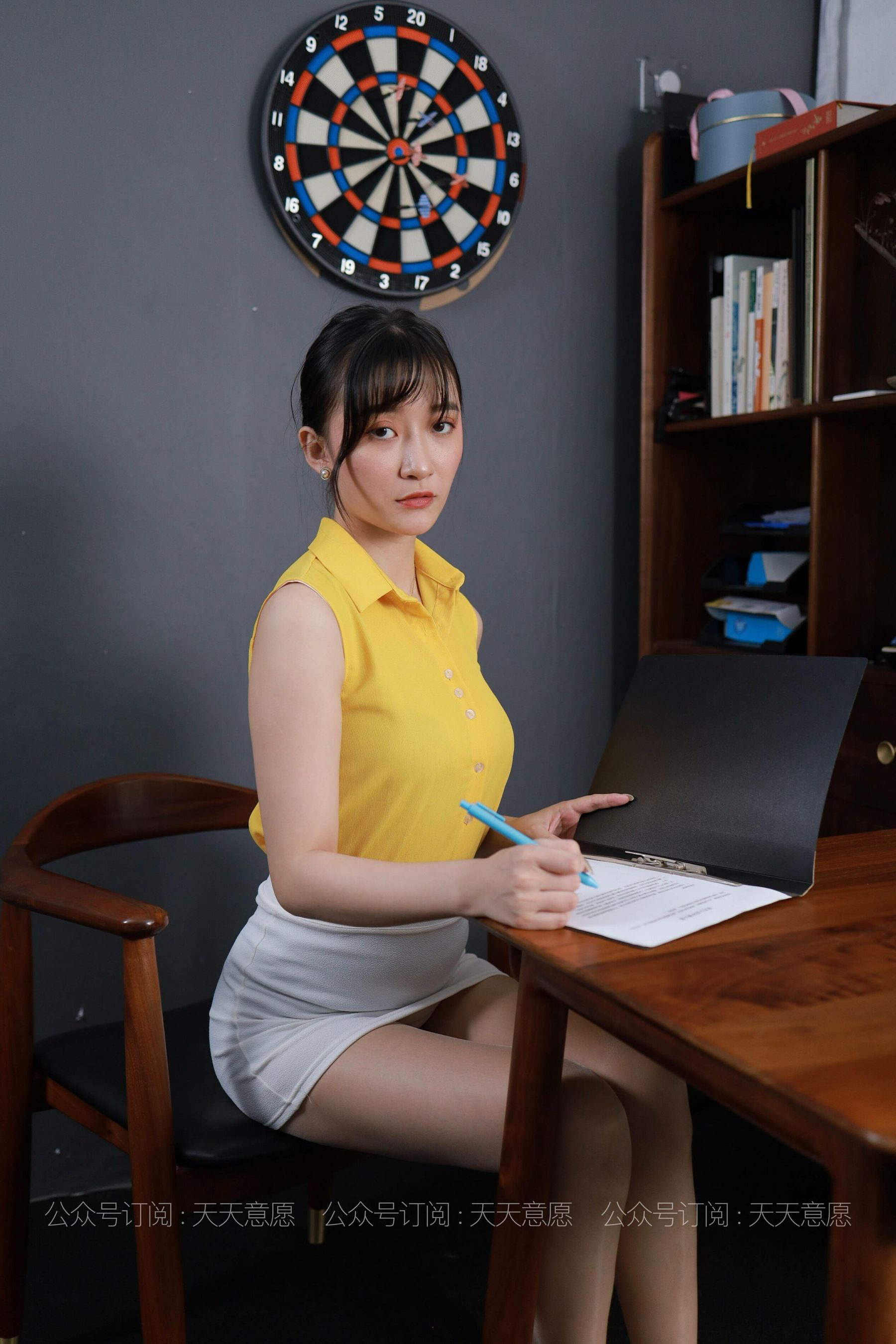 模特：秋秋《都市丽人》-图1