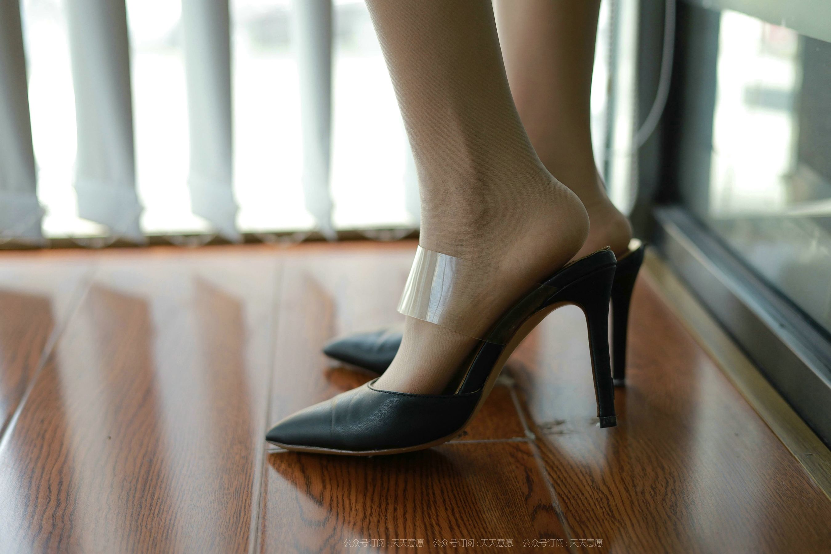 模特：美子《听话的女秘书》-图5