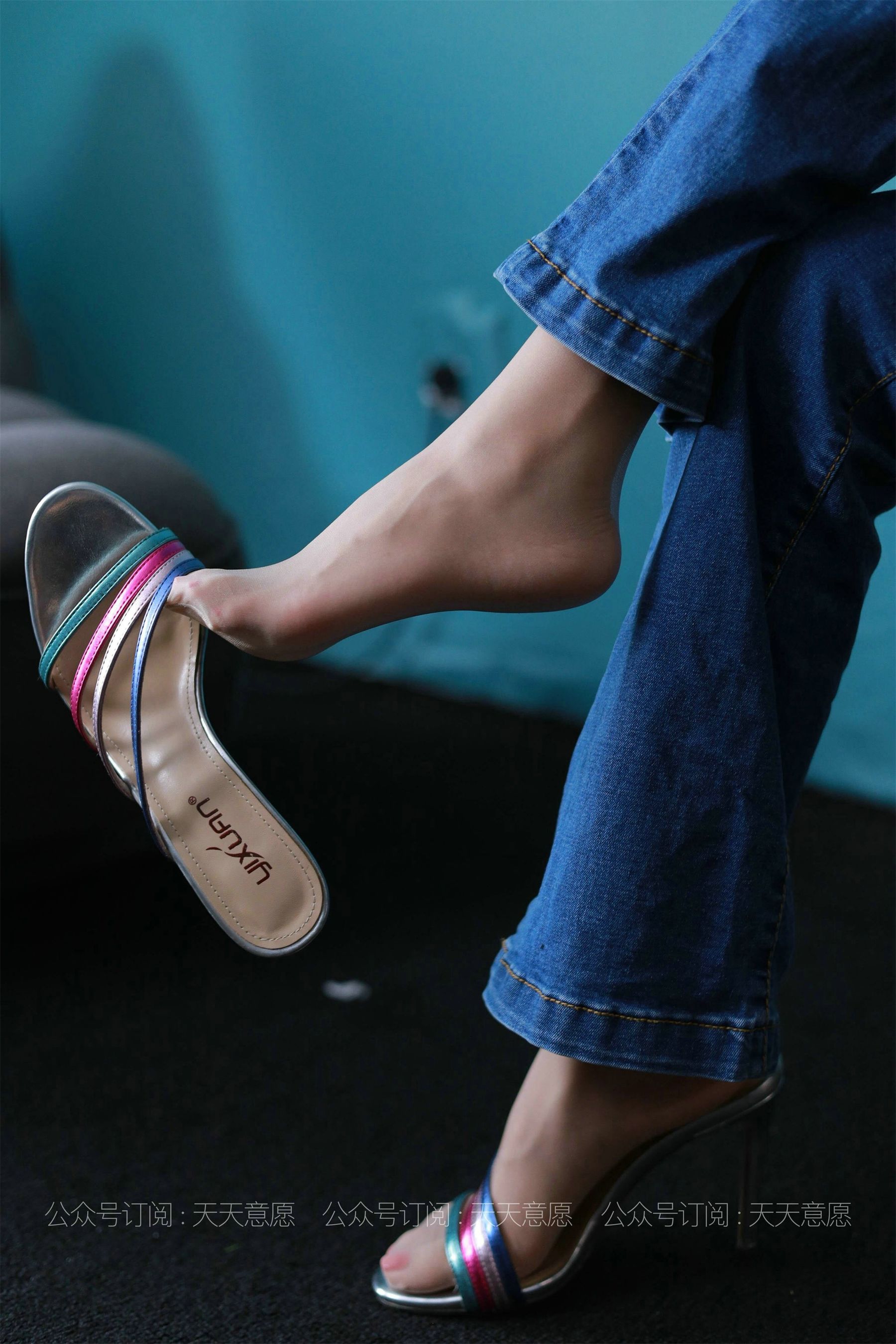 模特：美子《美背库里丝》-图5