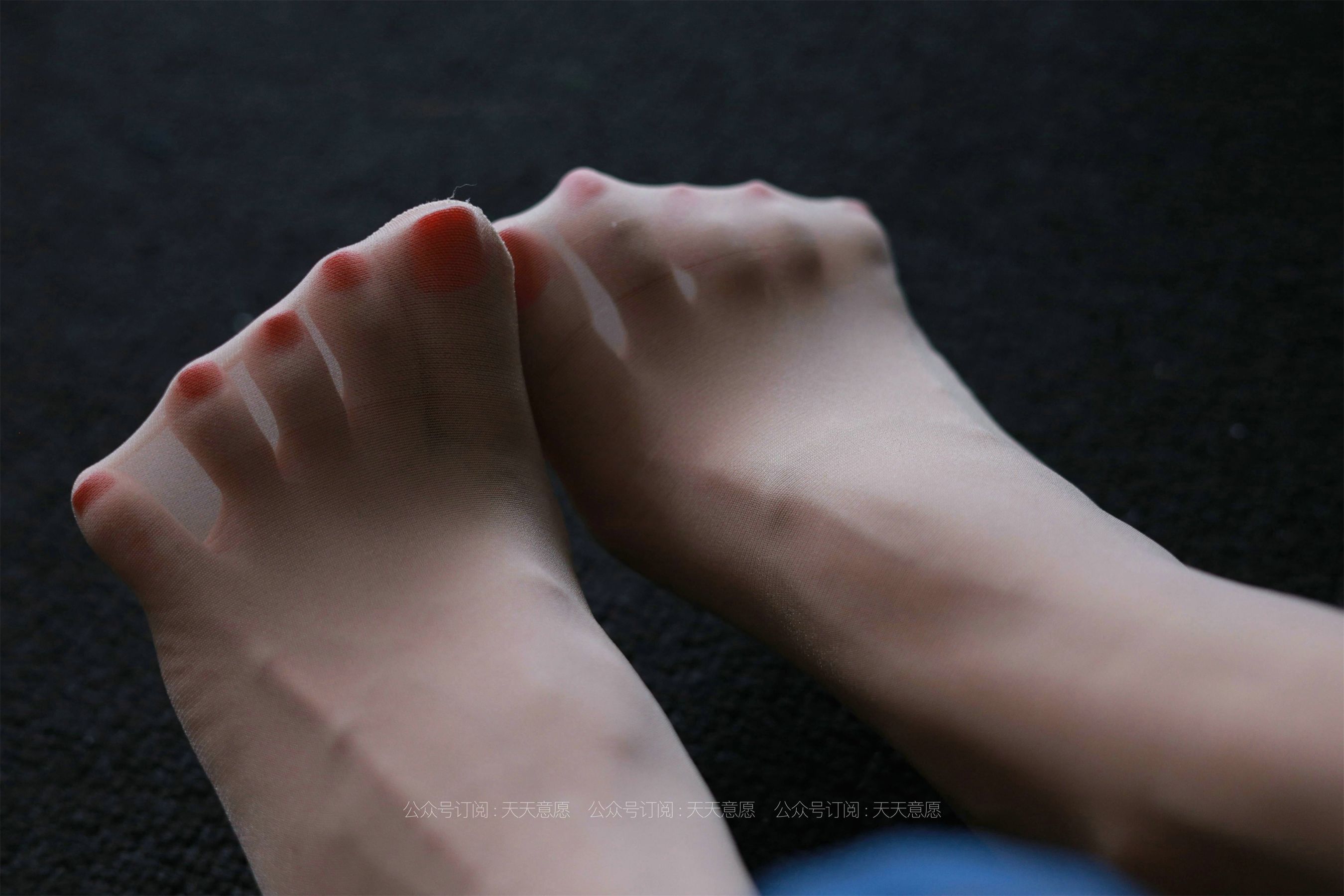 模特：美子《美背库里丝》-图8