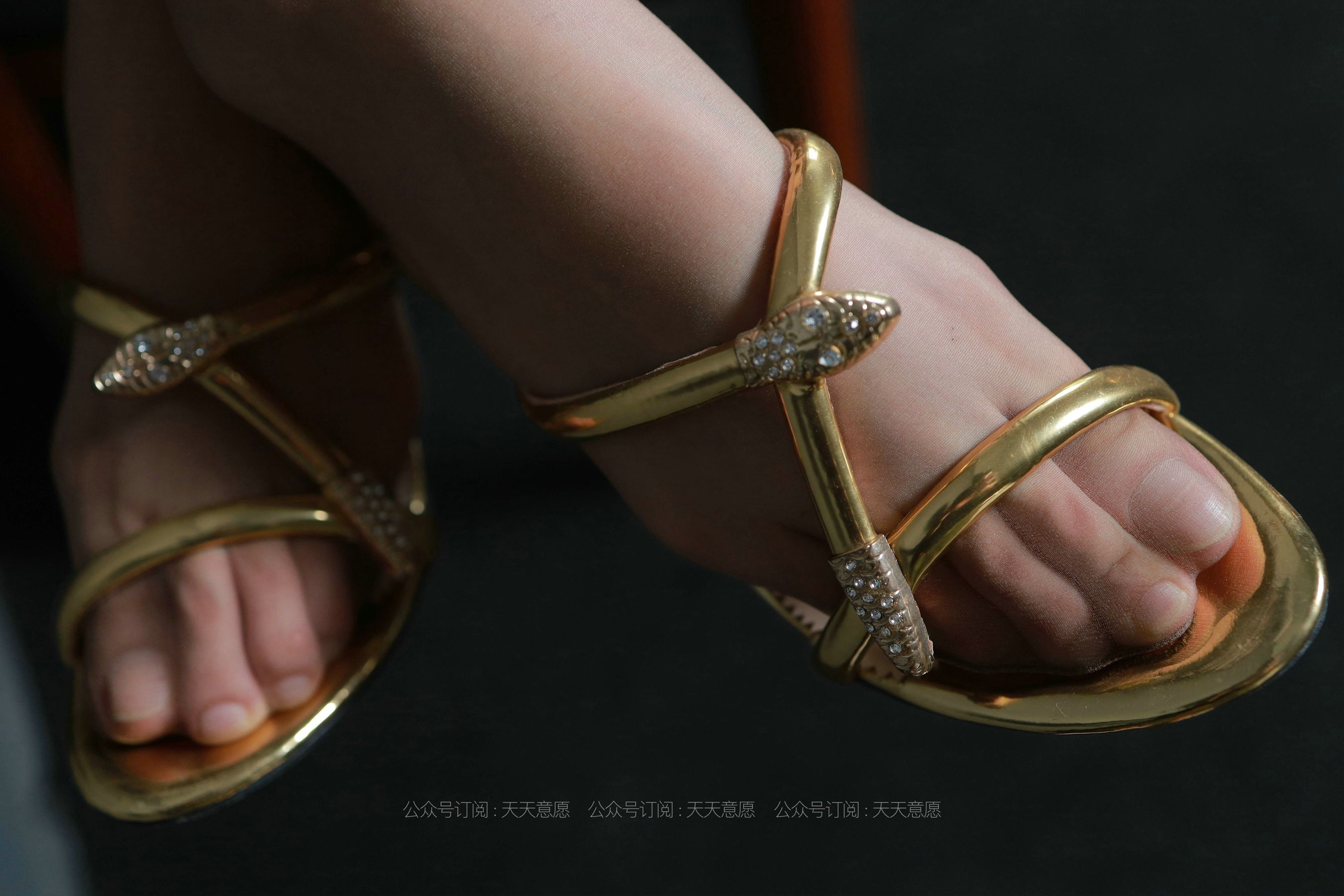 模特：肉肉《性感红裙装》-图19