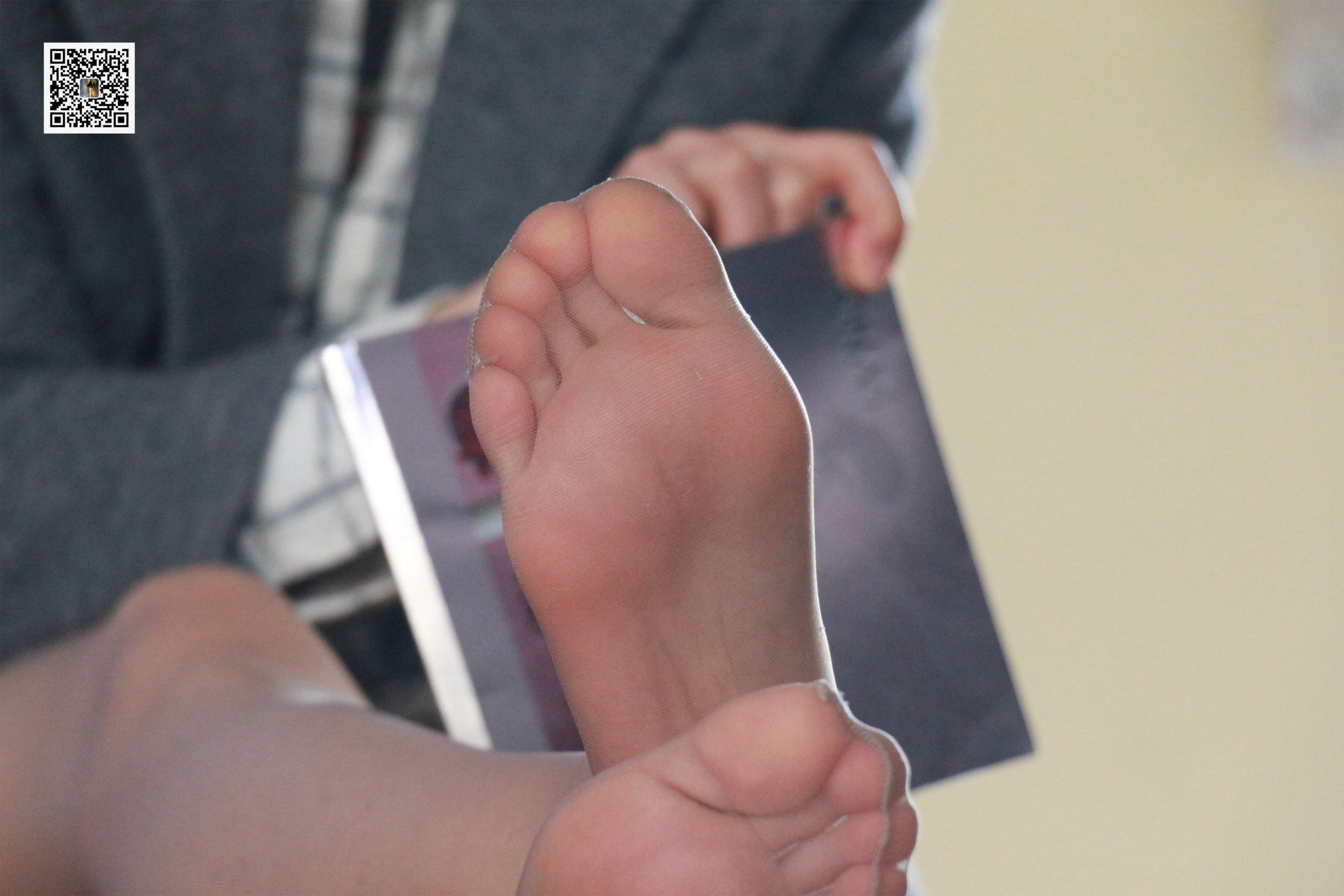 学妹系列04 穿灰丝的校篮队长（足）-图24