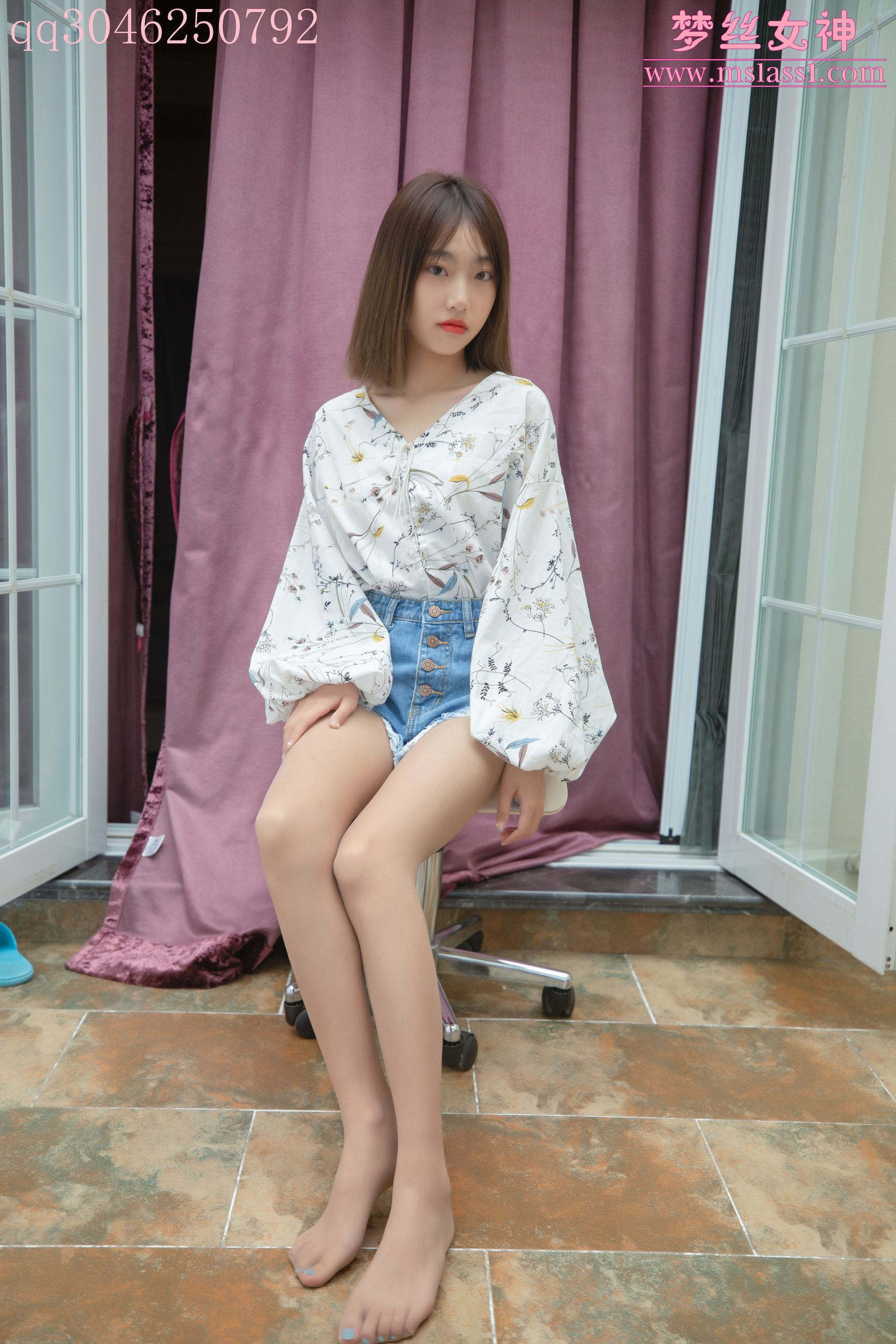 凌凌 超美脚丫-图1