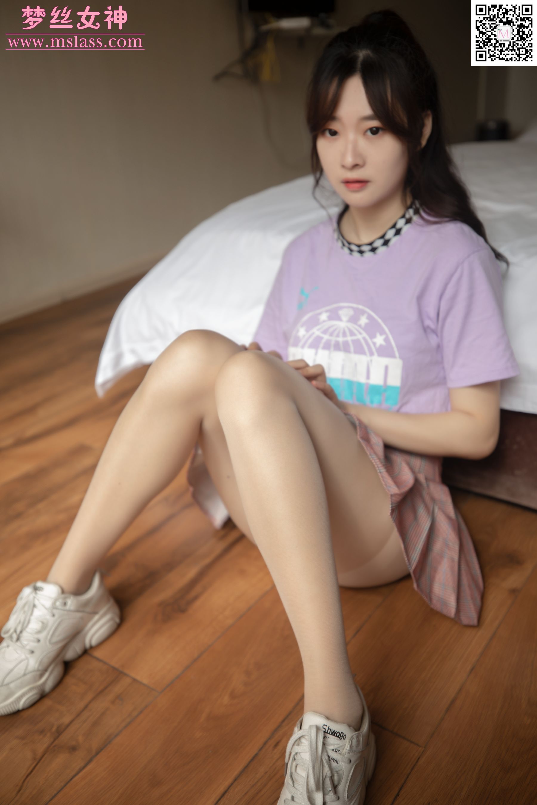 刘佳 笔直的丝袜腿-图10