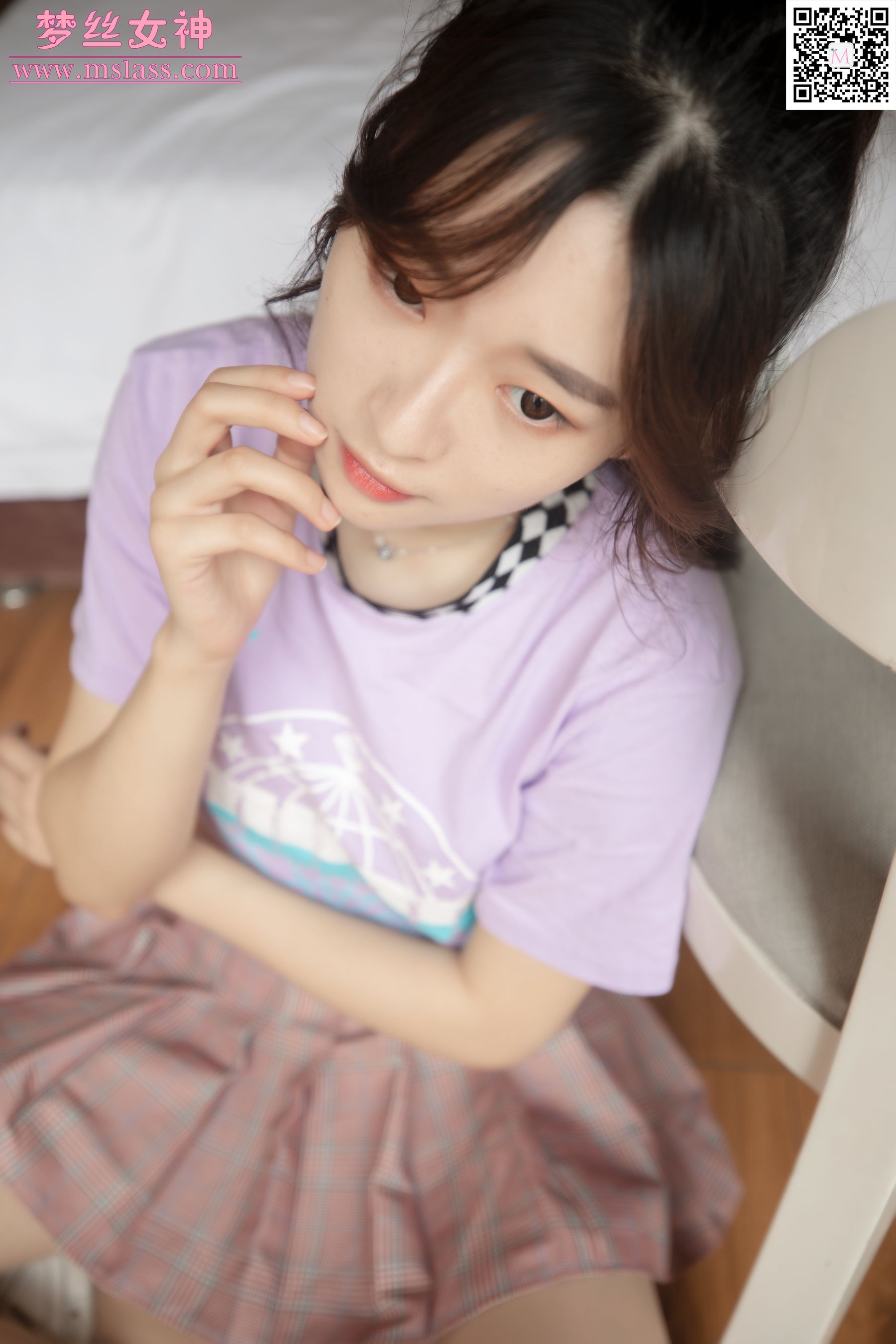 刘佳 笔直的丝袜腿-图4