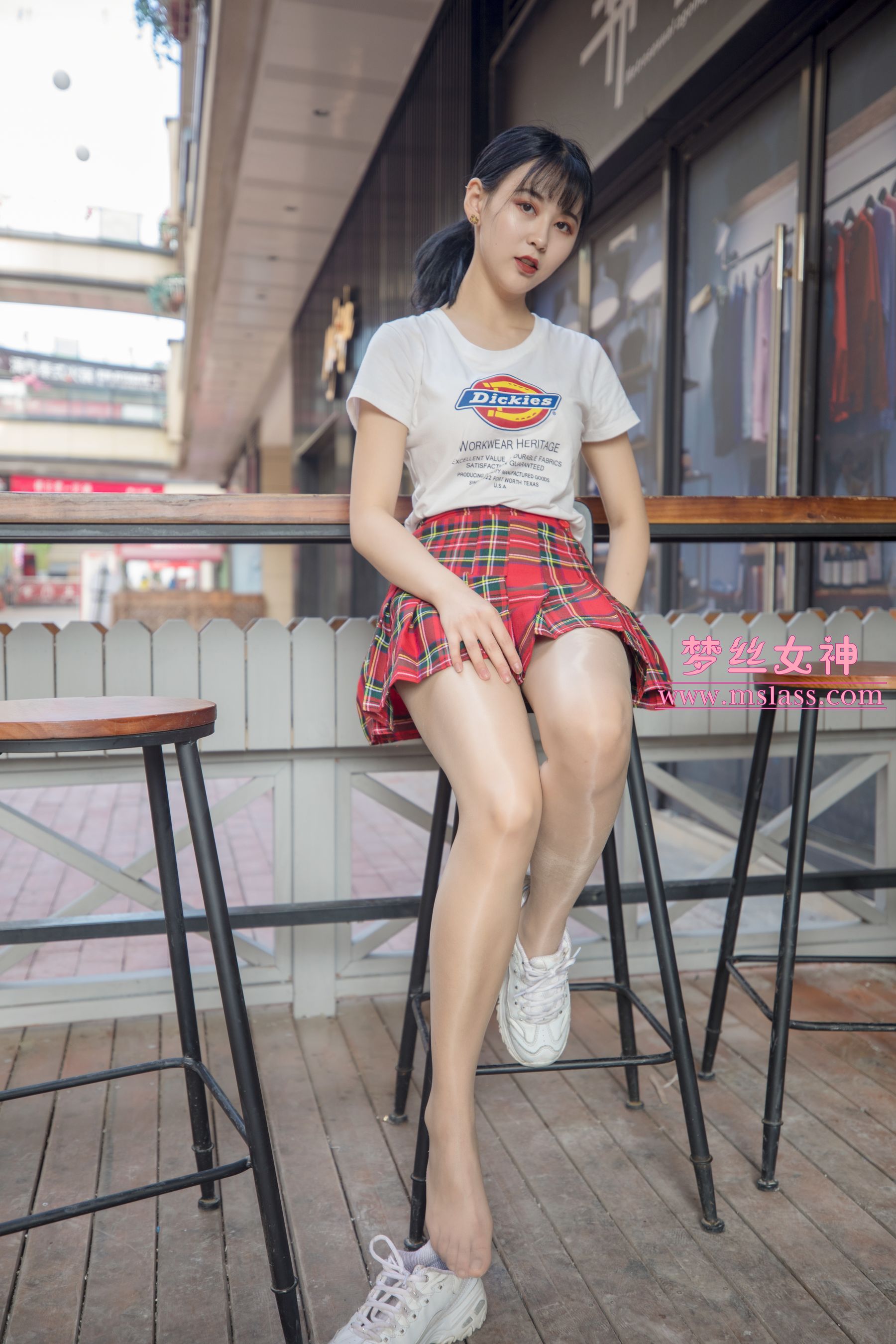 可岚 油光丝袜的少女-图43