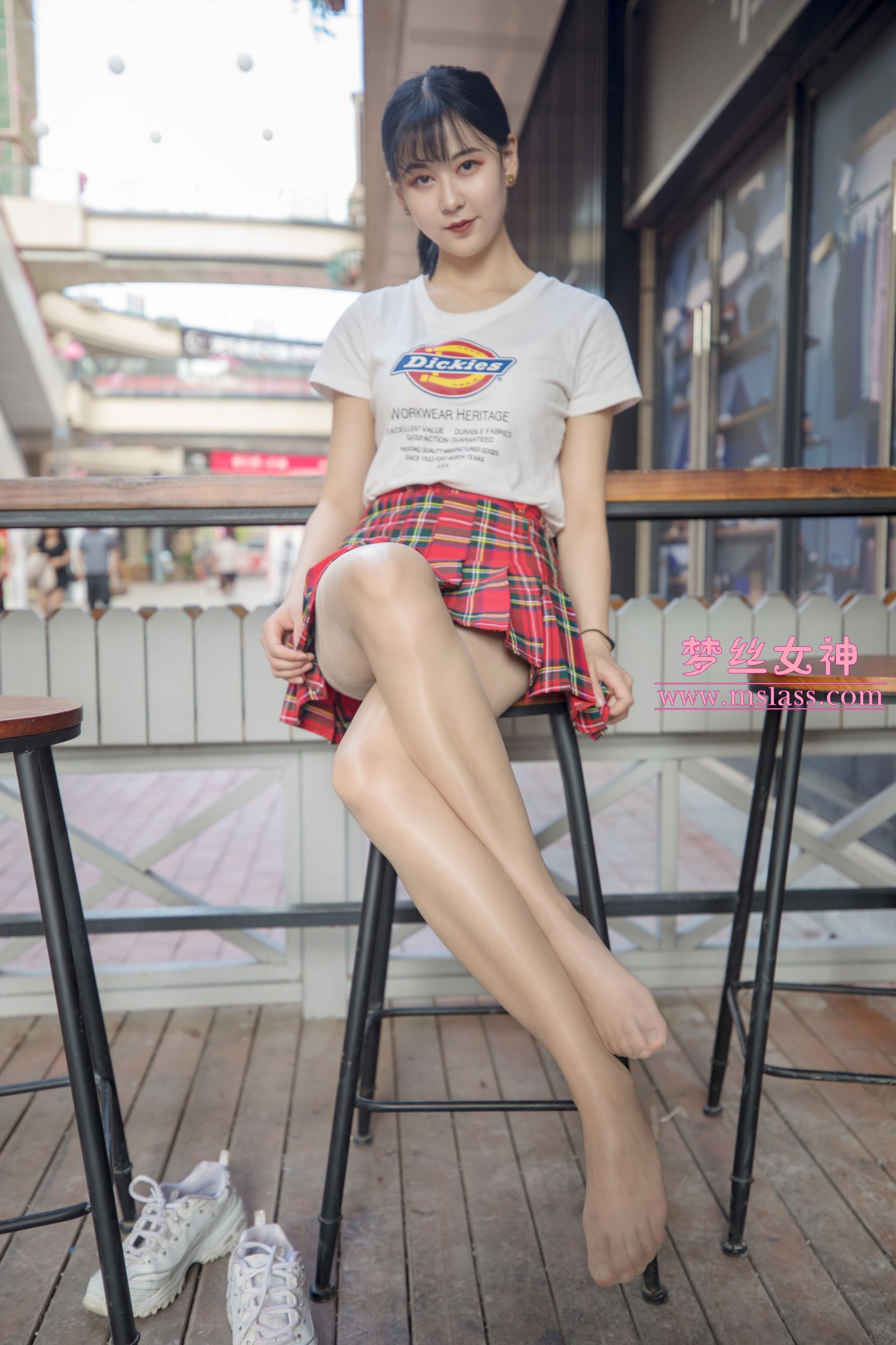 可岚 油光丝袜的少女-图54